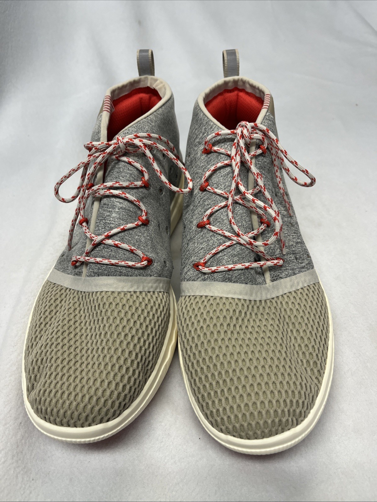UNDER ARMOUR Men’s Charged 24/7 Mid Top Shoes. Sandstorm. Size 10