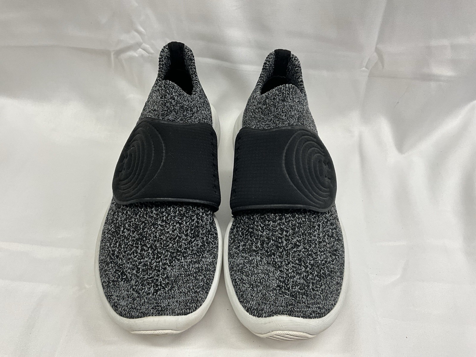 Under Armour Re-Charged Knit Laceless Athletic Shoes Size Men 5 Women 6.5