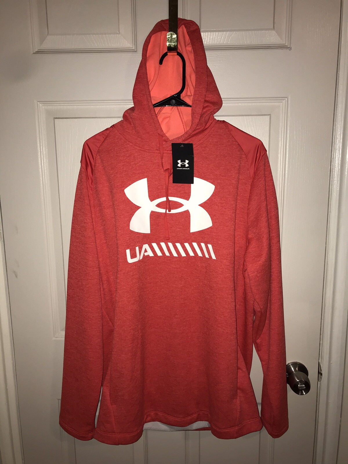 Under Armour UA Hoodie Sweatshirt Size Large – New