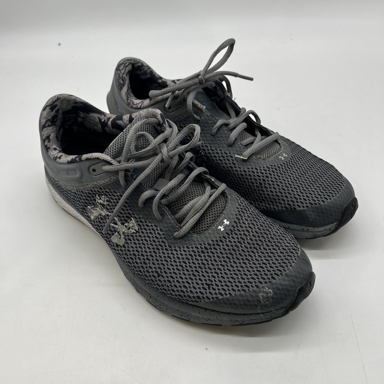 Men’s Under Armour Charged Escape 3 Running Shoes. Size 12