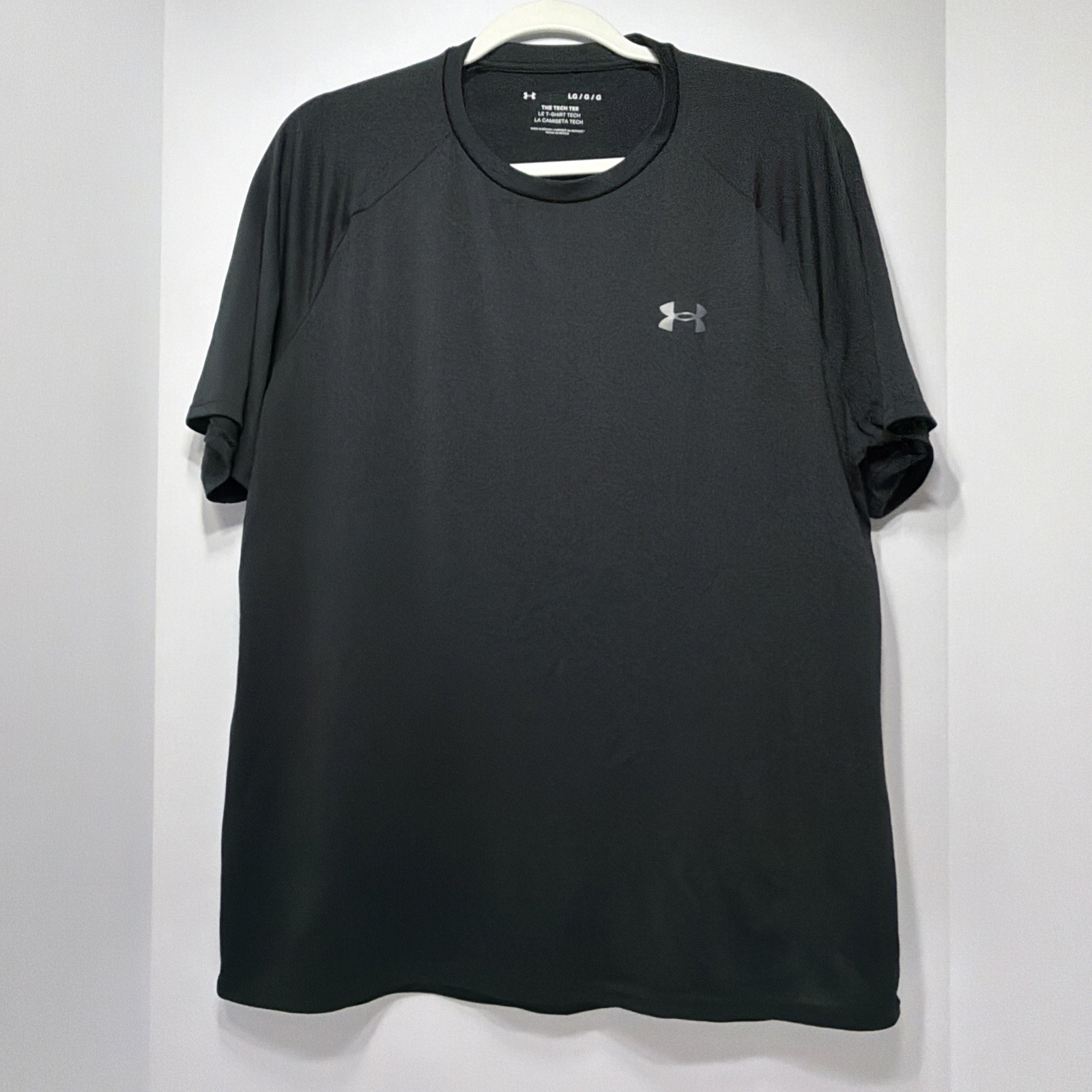 Under Armour The Tech Tee Men’s Large Black Short Sleeve Stretch Casual
