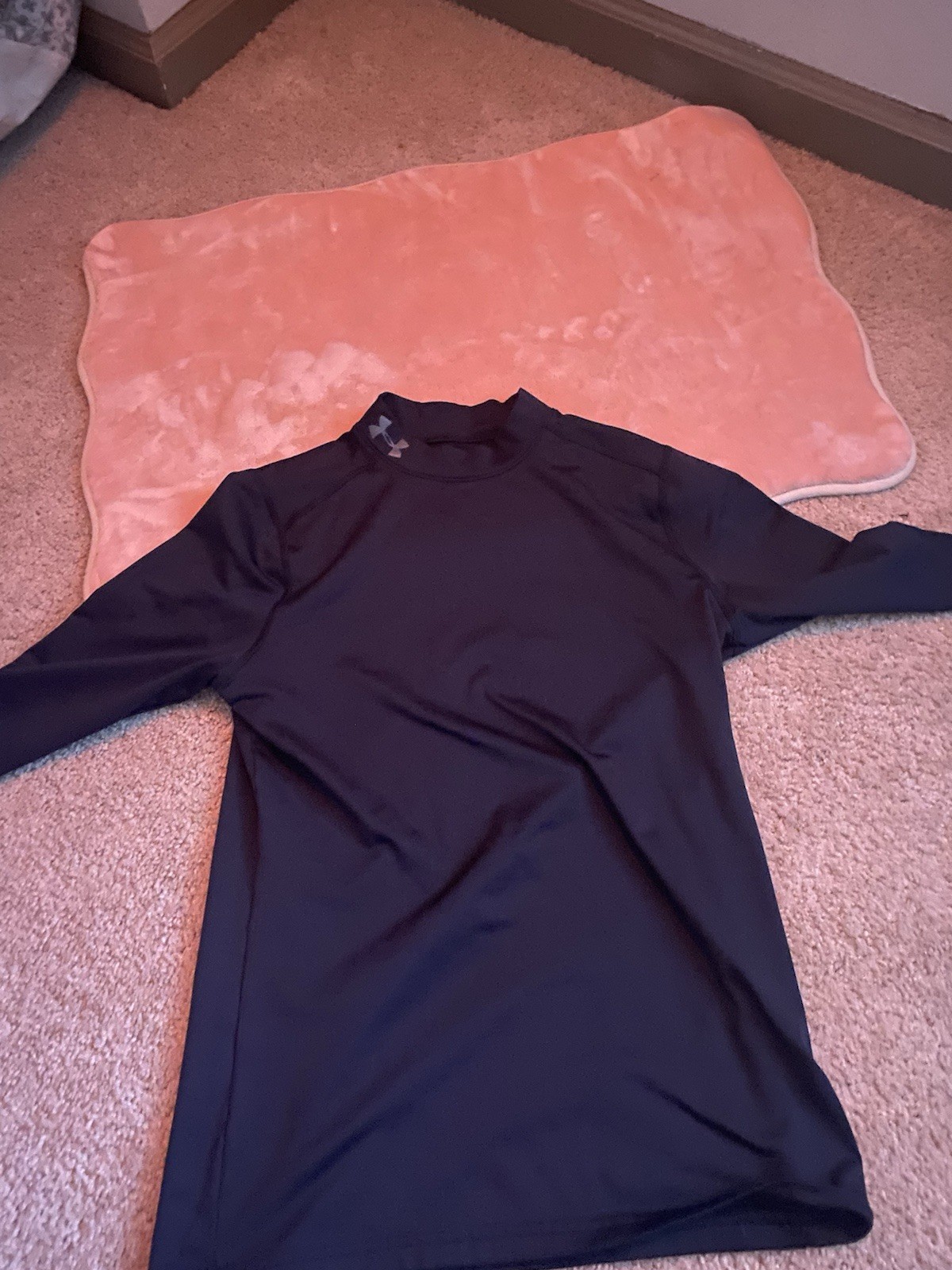 Under armor Compression Full Sleeve Workout Shirt Brand New Size L