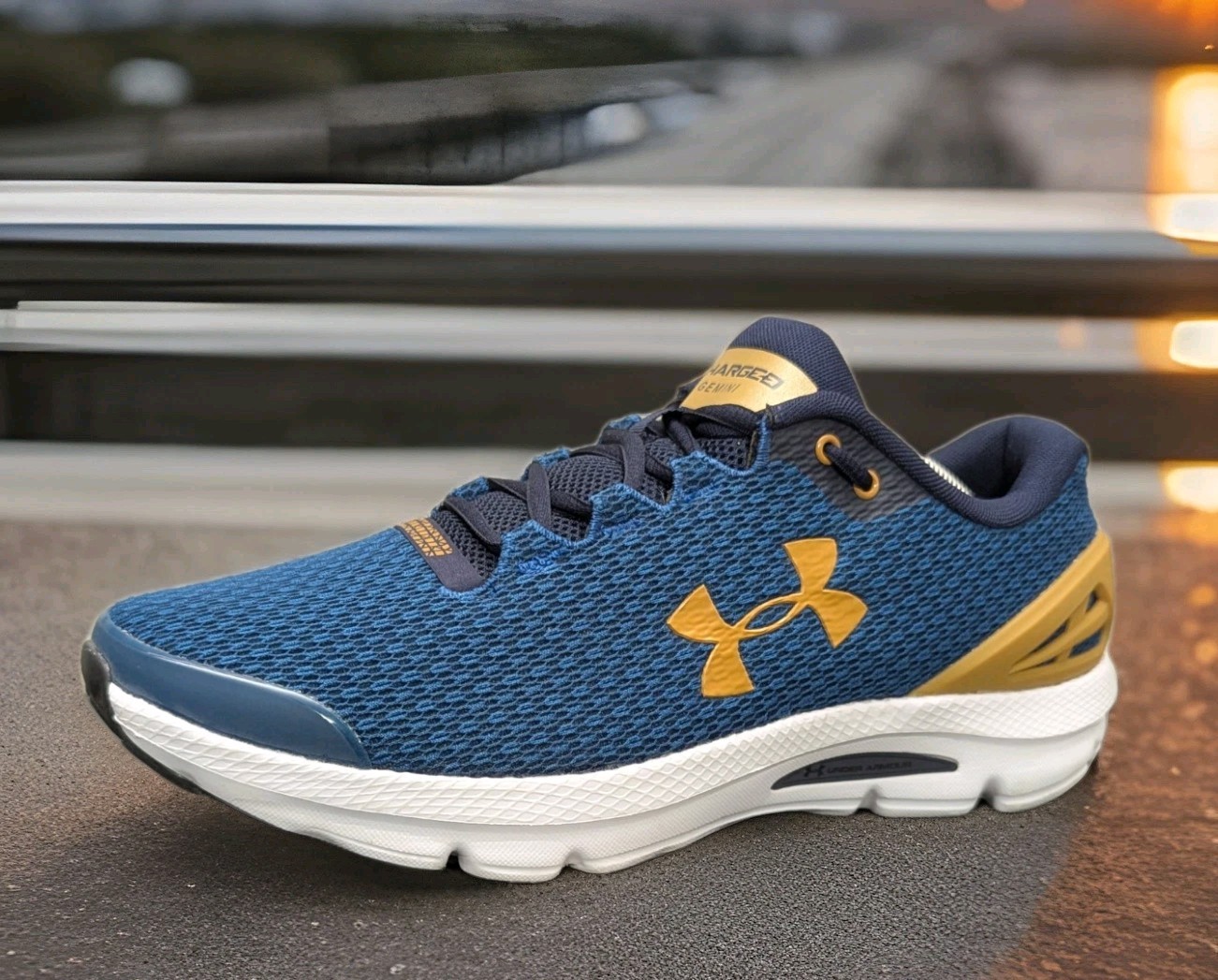 Under Armour Charged Gemini Running Shoes Sz 12 M Used VGC 3026501 402