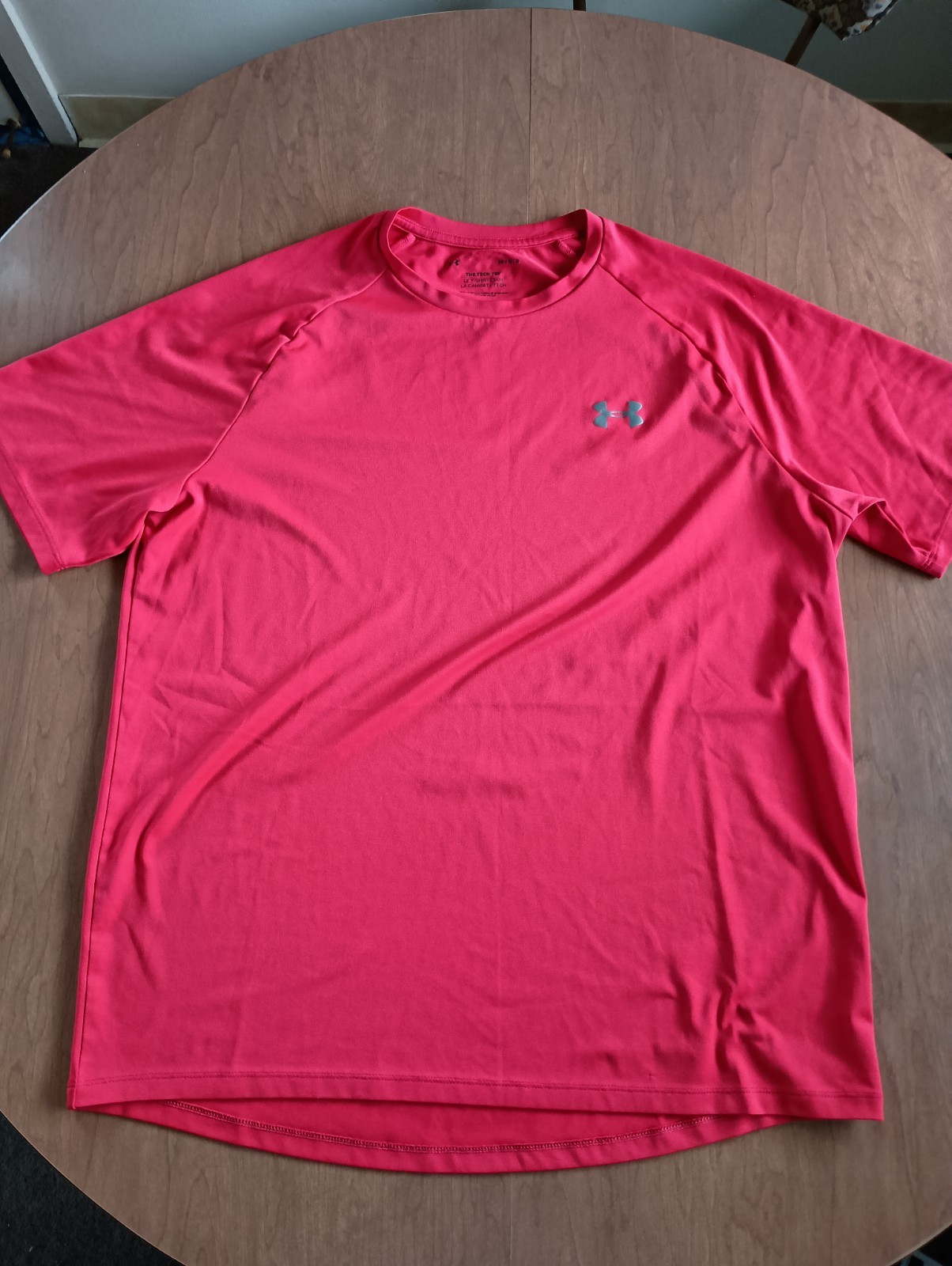 Under Armour UA The Tech Tee Men’s Red Short Sleeve T Shirt Size Large