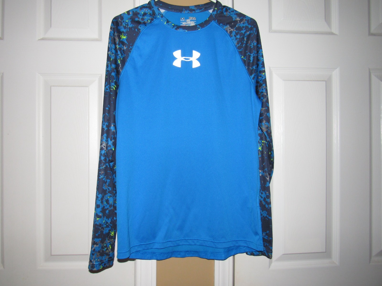 UNDER ARMOUR Men’s Medium Compression Shirt Blue Heat Gear Fitted Long Sleeved