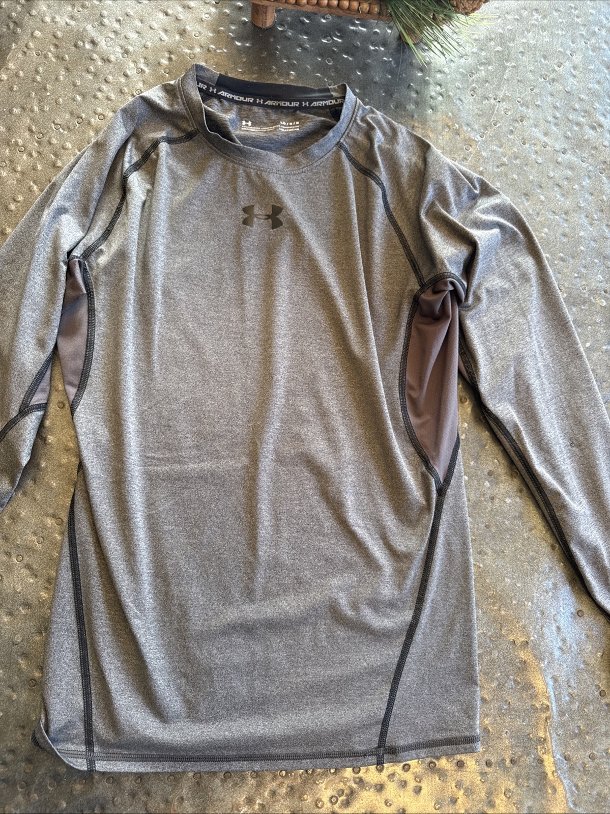 Under Armour Large Grey Heat Gear Compression Shirt Long Sleeve