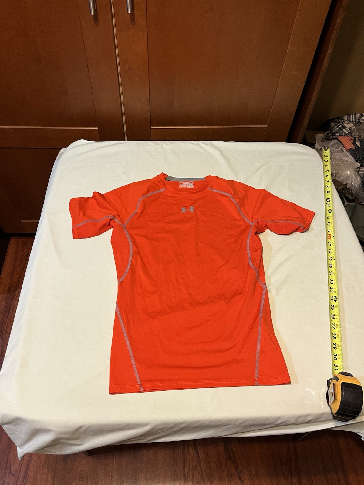 Under Armour Men’s Heat Gear Compression T-Shirt Orange Large Poly Spandex