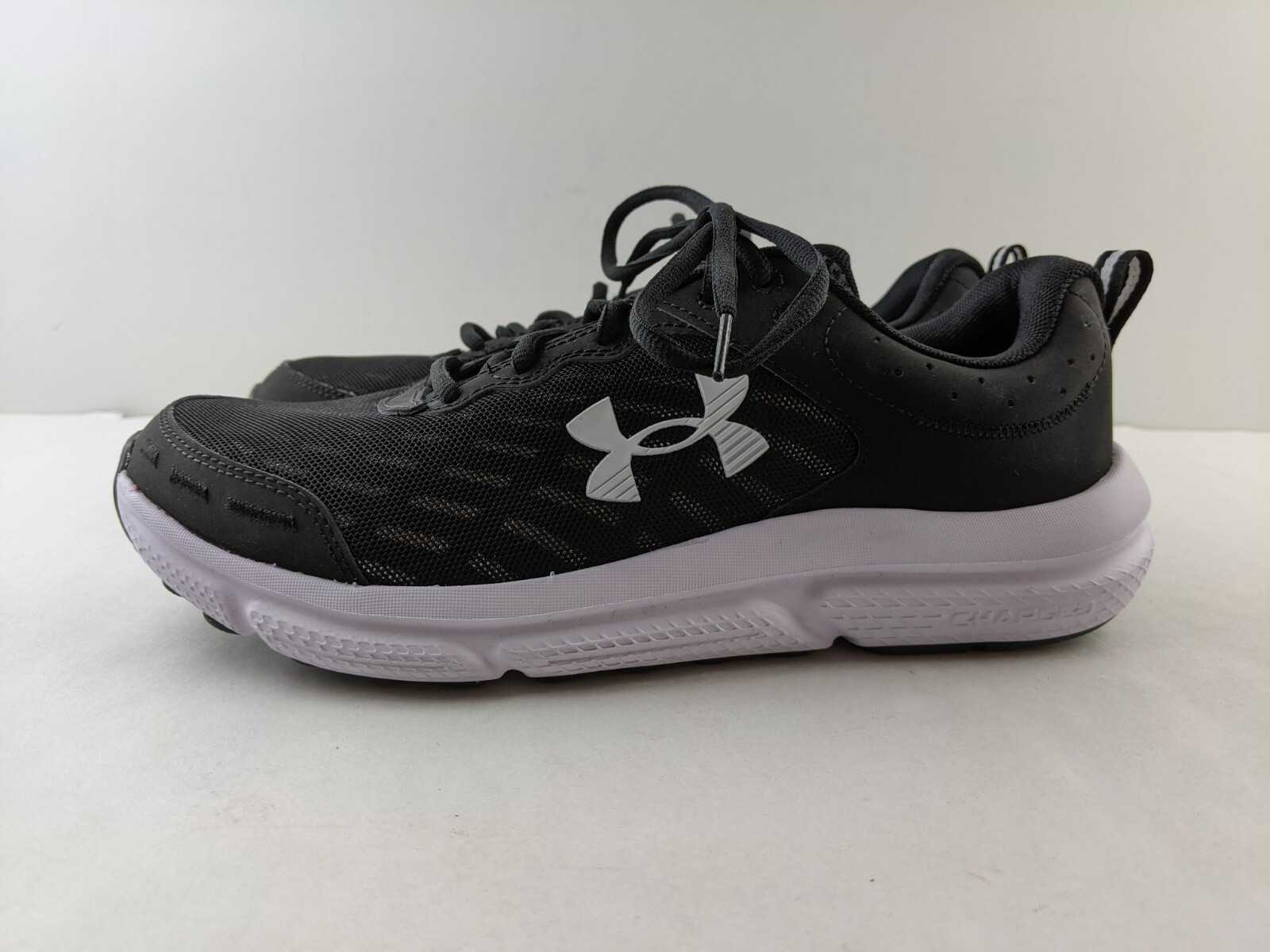 NEW Under Armour UA Charged Assert Men US 9 Black Sneaker Running Shoe Classic