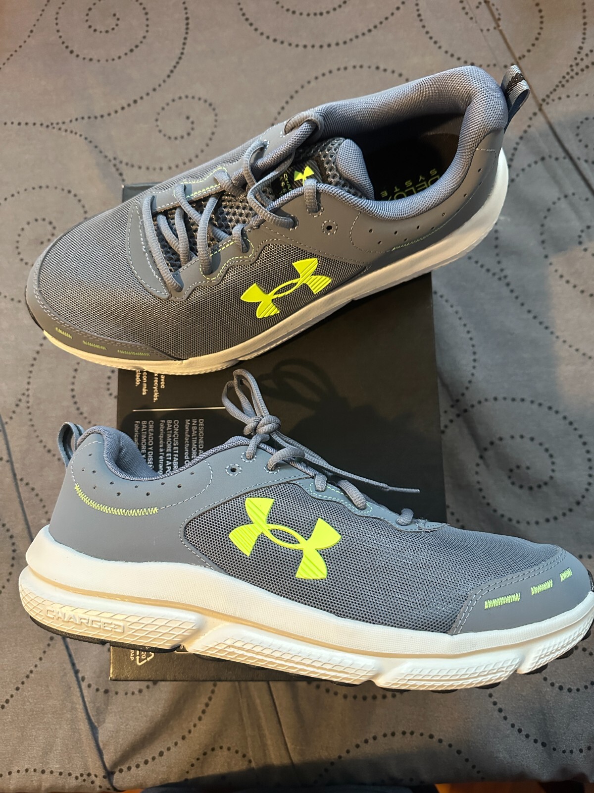 UNDER ARMOUR CHARGED ASSERT 10 DELUXE GRAY ELTC GREEN SHOES SIZE 11.5 MEN NWOB $