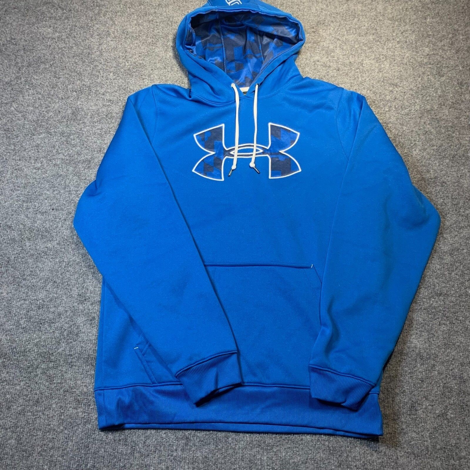 under armour loose pullover hoodie medium