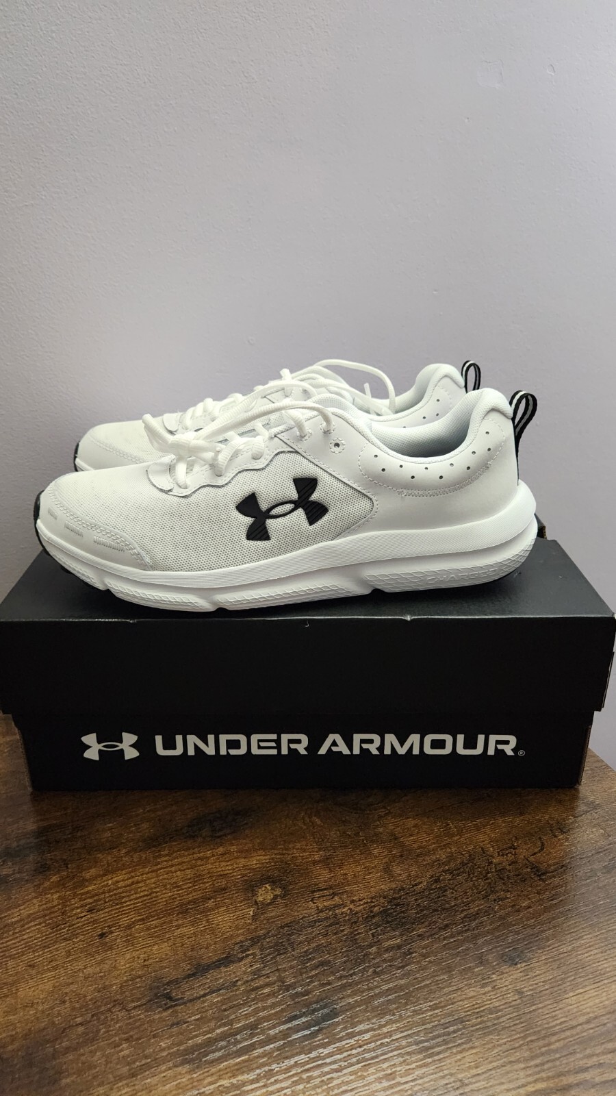 UA Charged Assert 10 White / Black NWB Mens Shoes Size 10