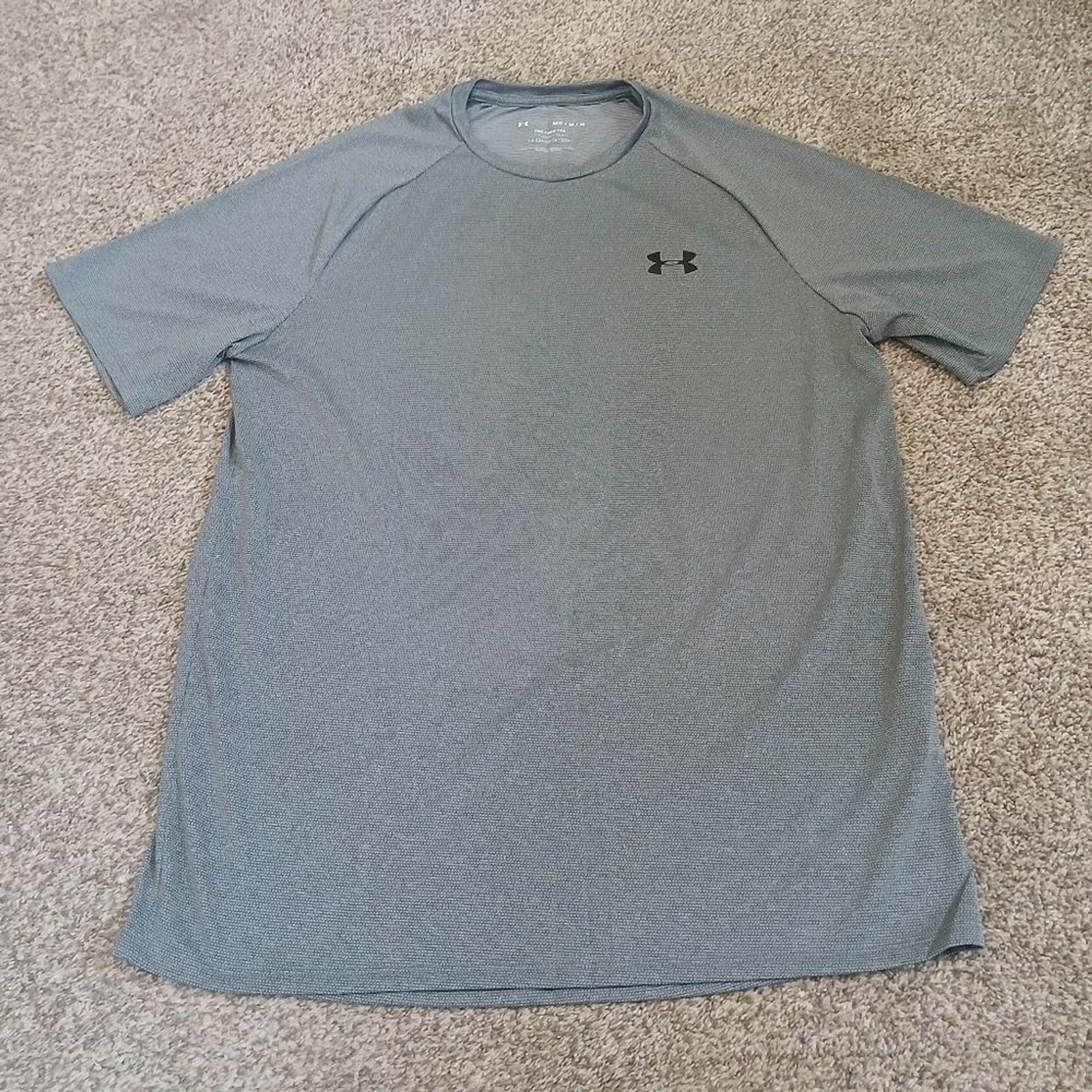 Under Armour The Tech Tee Gray T-Shirt Men’s Size Medium Outdoors Sports Hiking