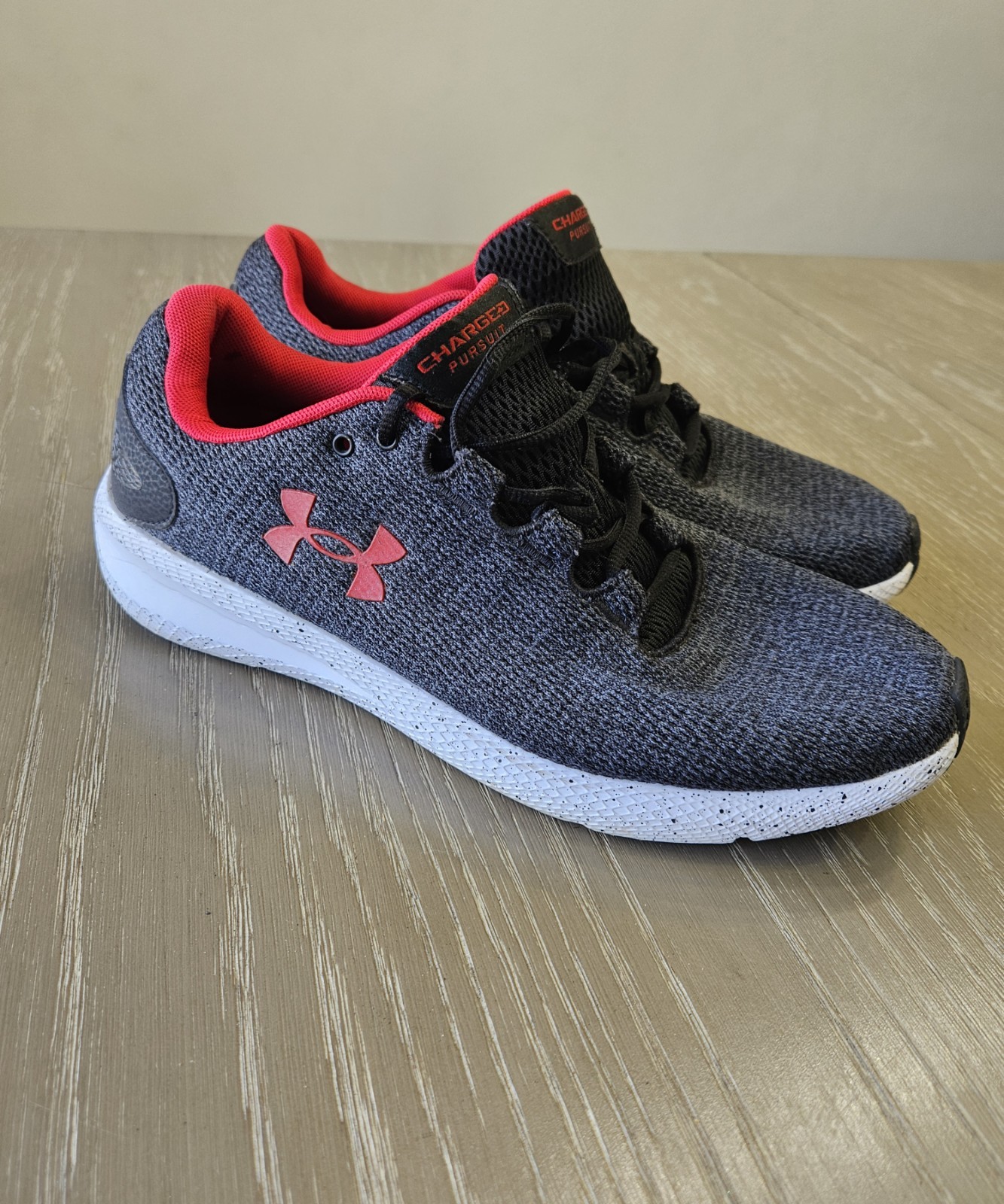 Under Armour UA CHARGED PURSUIT 2 TWIST Men’s 10.5 Running Shoes