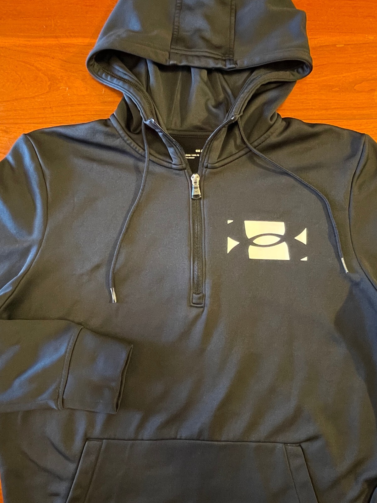 Men’s Under Armour “Loose” Pull Over Hoodie Sweatshirt, Small, Black, EUC, E9DY4
