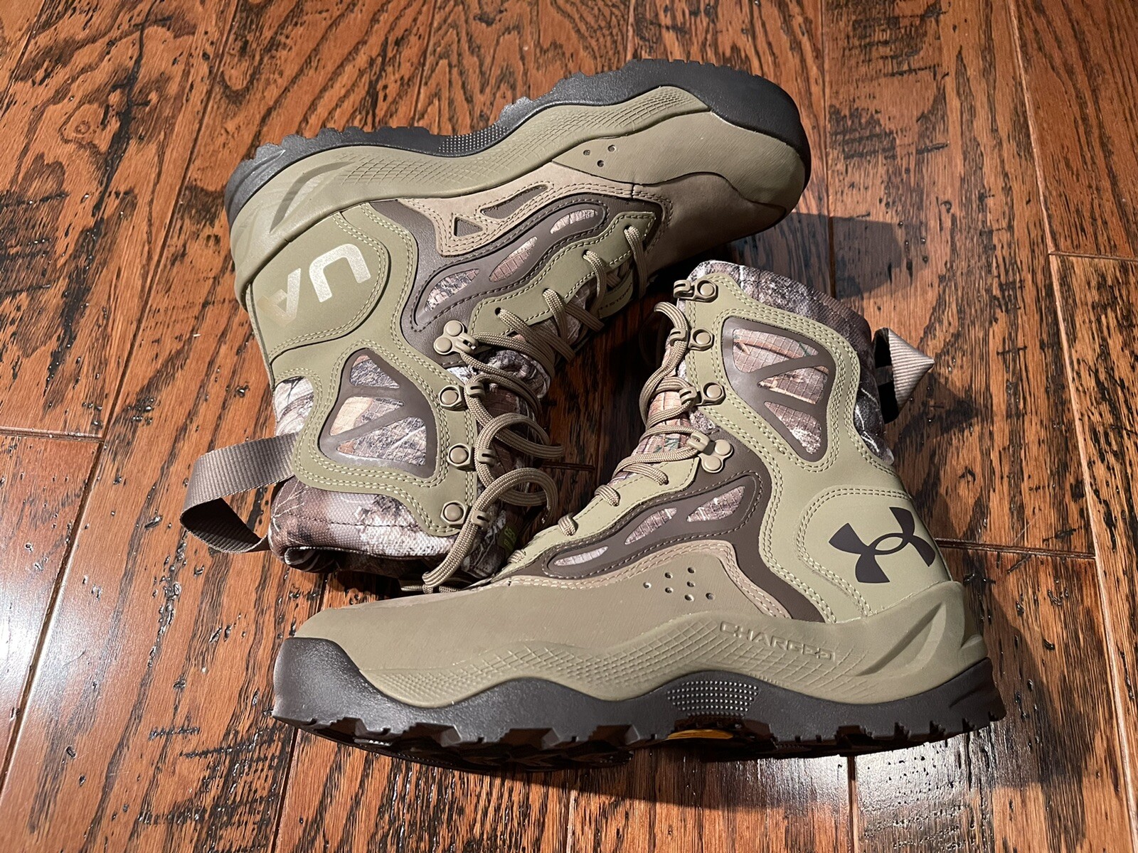 Under Armour Men’s 8.5 Charged Raider Leather Waterproof Tactical Boots 3024338