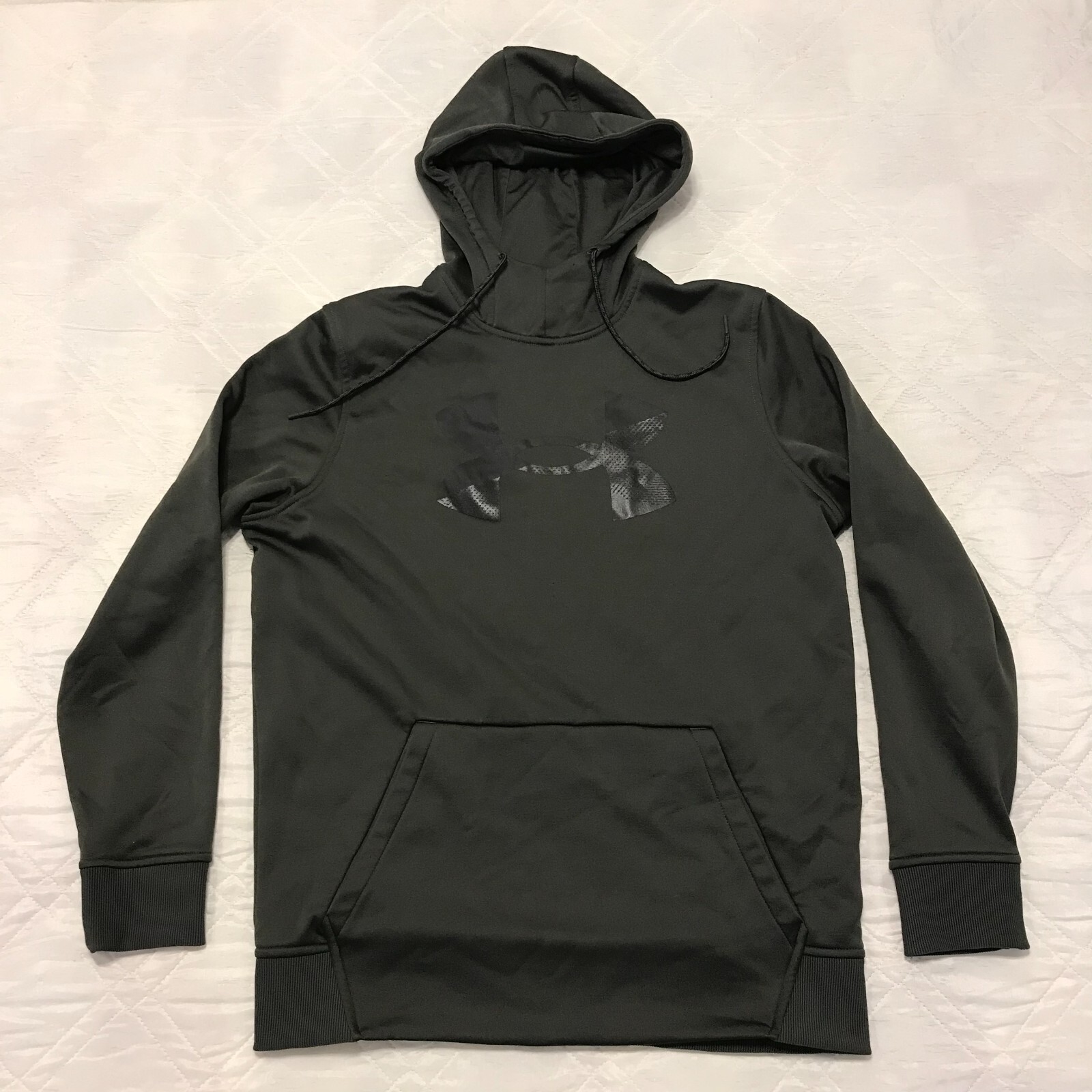 Under Armour gray cold gear hoodie Medium