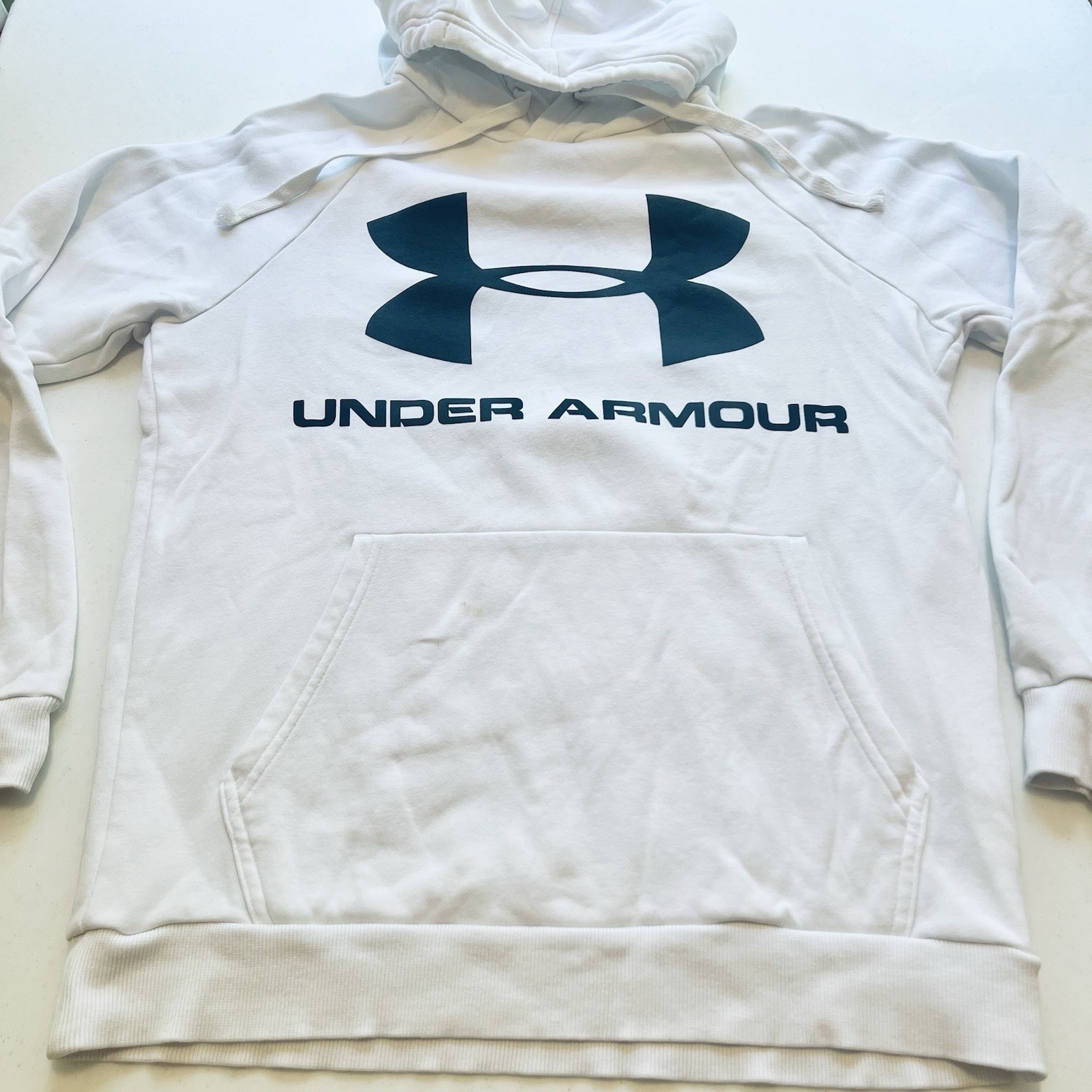 Under Armour Men’s White Hoodie Size Small Hooded Sweatshirt Pullover Issue