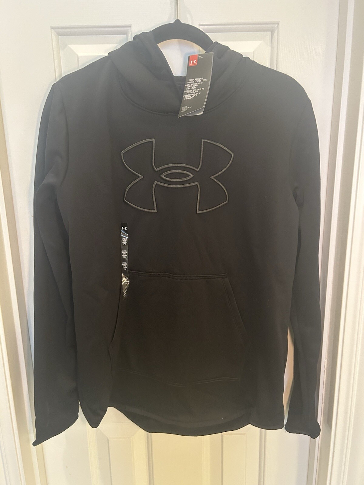 Under Armor Men’s Medium Performance Logo Hoodie. Black. NWT.