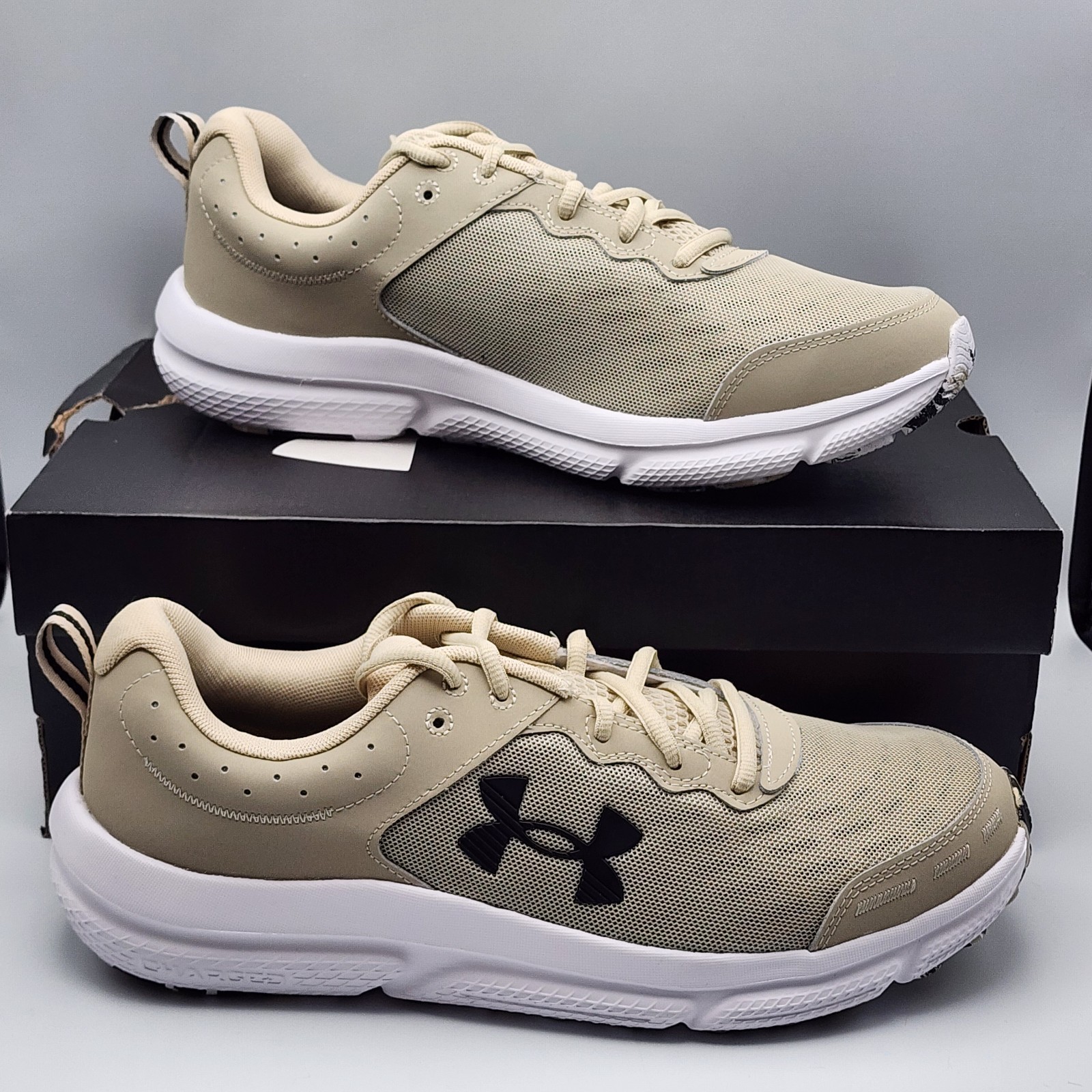 Under Armour UA Charged Assert 10 Running Shoes Men’s Size US 11.5 Beige White