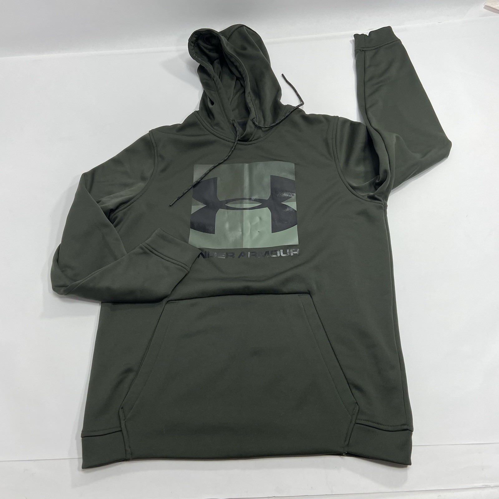 UNDER ARMOUR Men’s Med Cold Gear Hoodie Hooded  Sweatshirt Loose Fit.