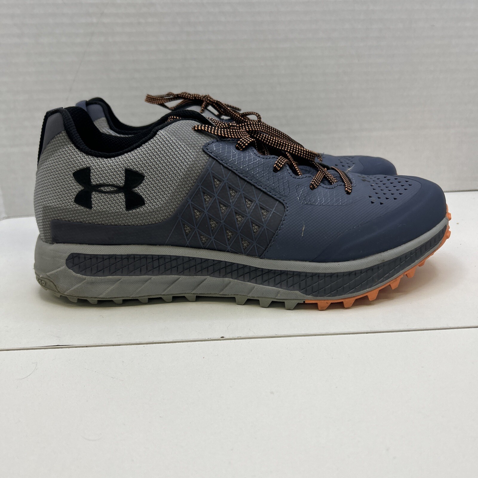 Under Armour Men’s Horizon STR Ankle Boot, size 9.5