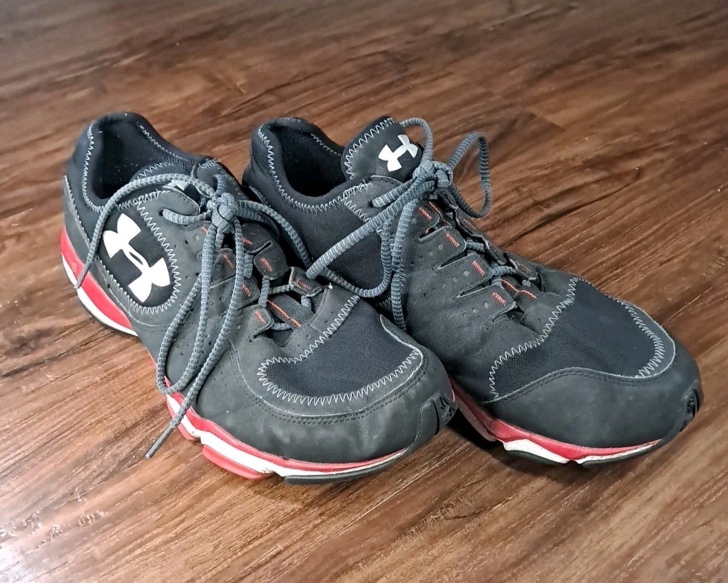 Sweet Under Armour Heatgear Running Shoes Men’s Size US12