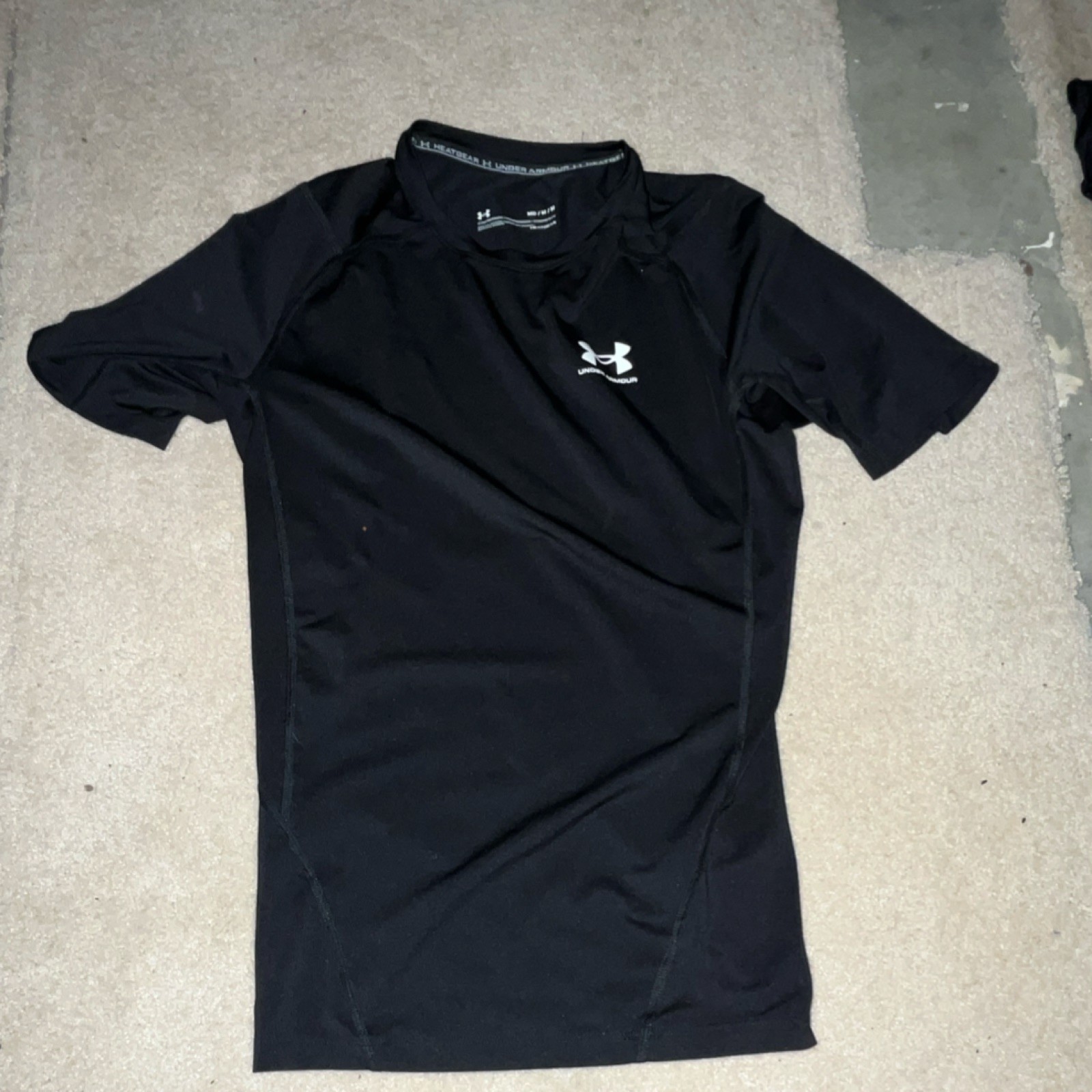 Under Armour HeatGear Compression Moisture Wicking Athletic Shirt Black M Men