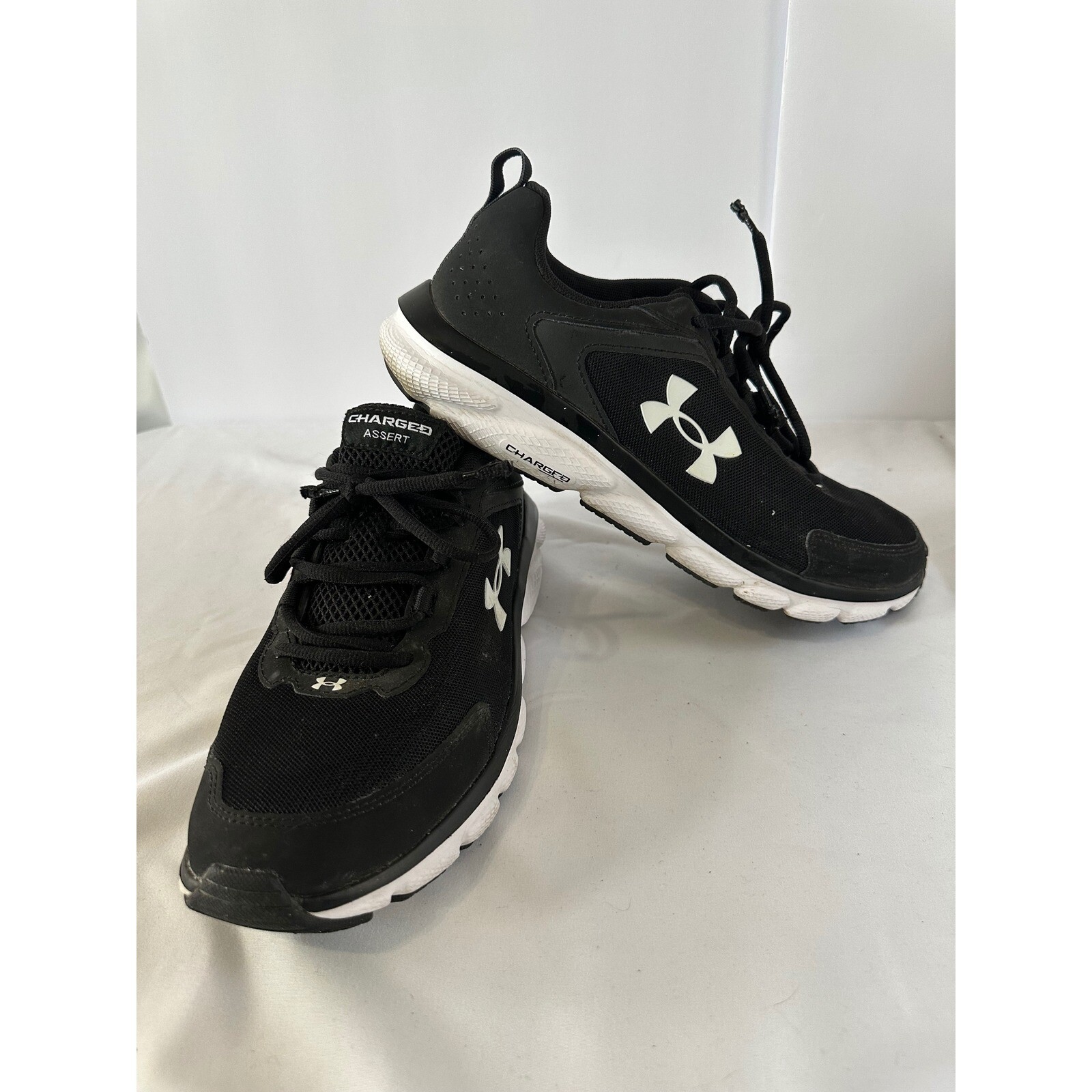 Under Armour Charged Assert Running Shoes Athletic Gym Workout Black Size 10
