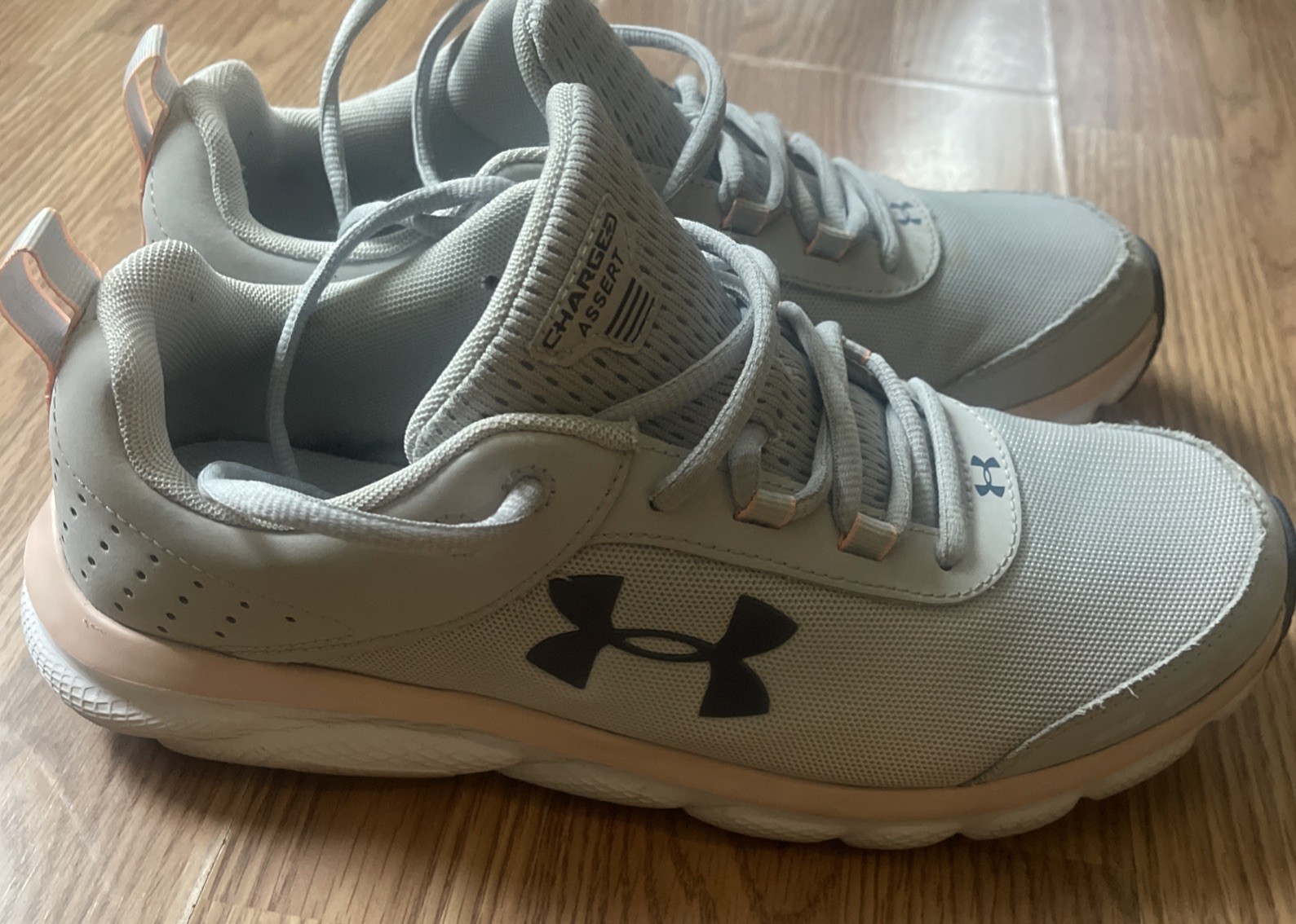 – Under Armour Charged Assert