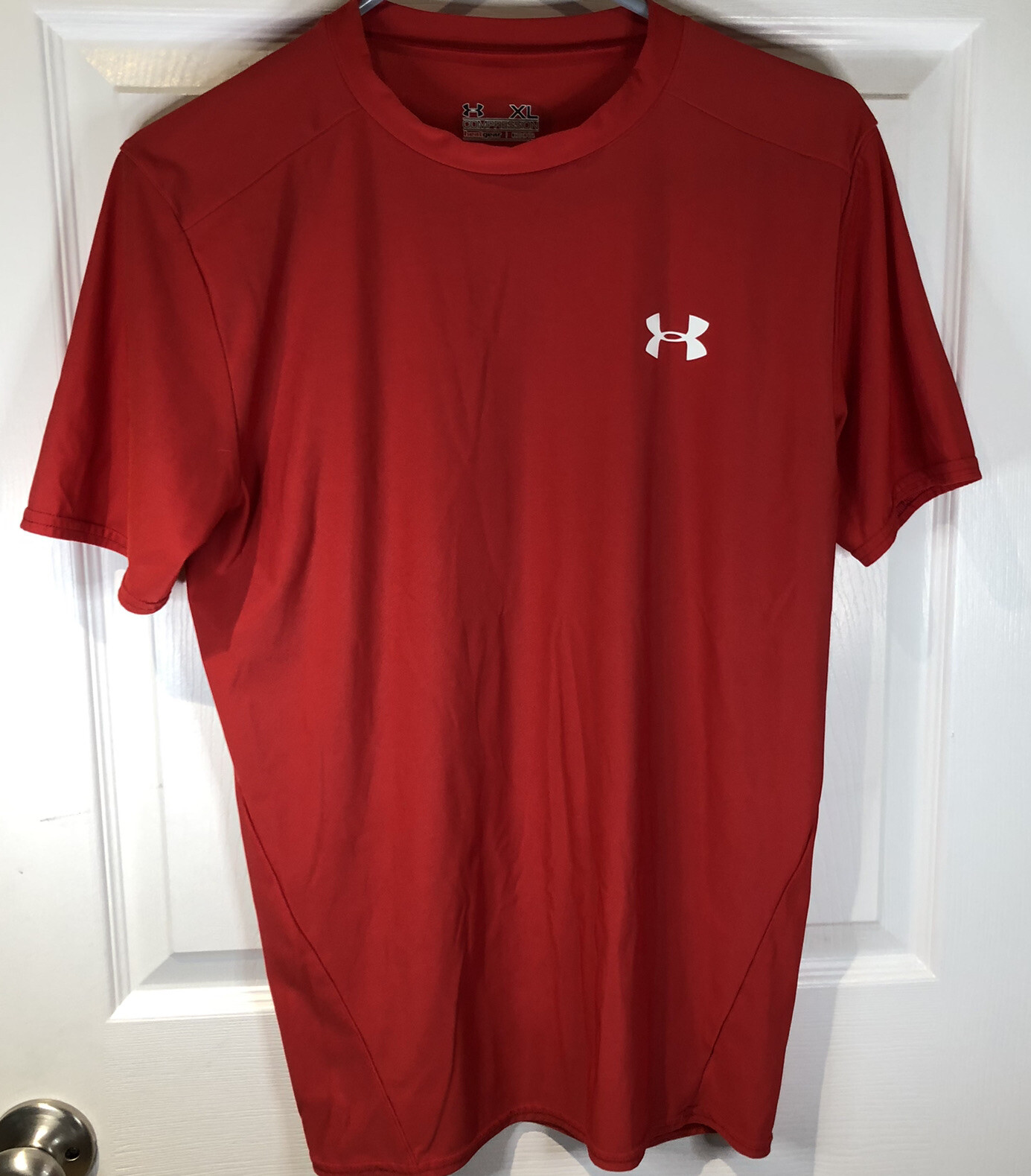 Under Armour Heat Gear Compression Tshirt Size XL Red Short Sleeve
