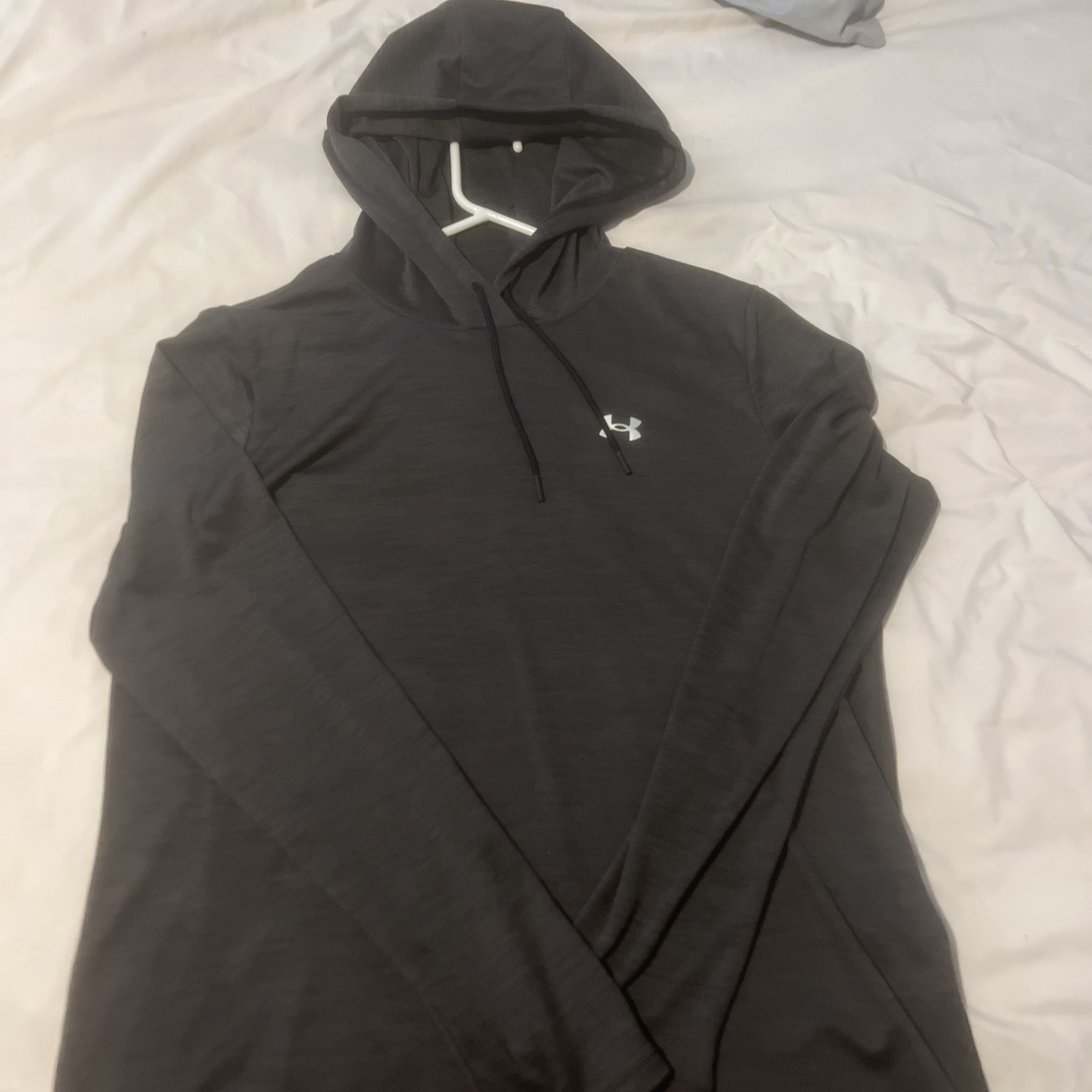 Under Armour Mens Heatgear Hoodie large Dark grey