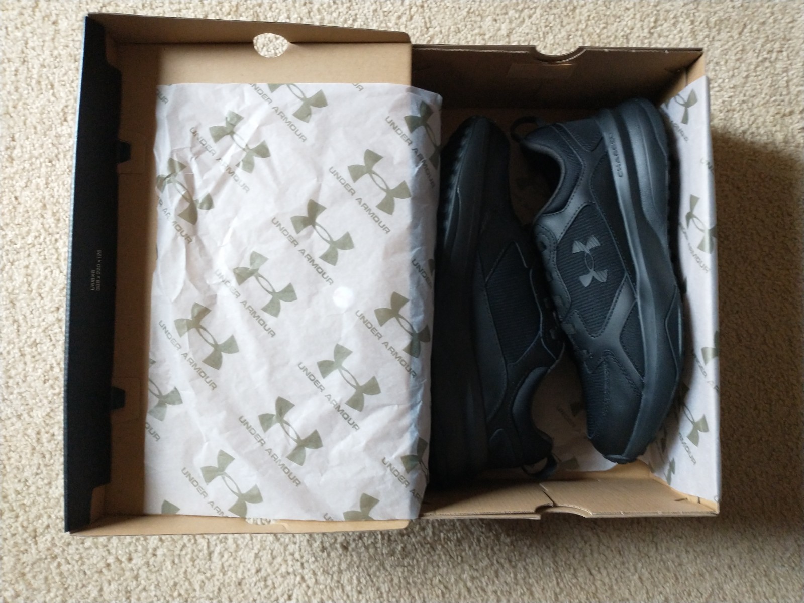 UNDER ARMOUR UA CHARGED EDGE TRAINING SHOES MENS’ SIZE 10 BLACK / BRAND NEW NIB