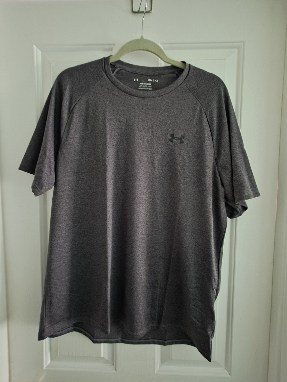 Under Armour Men’s T-shirt The Tech TEE Size L 2 gray 2 white 1 light blue 1blk