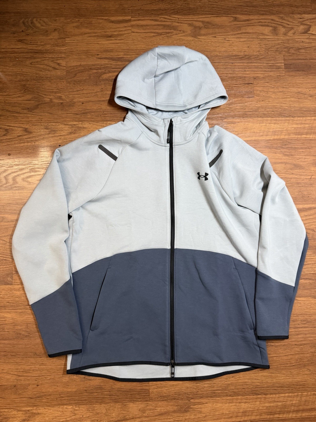 Under Armor Unstoppable Fleece Hoodie Size Medium