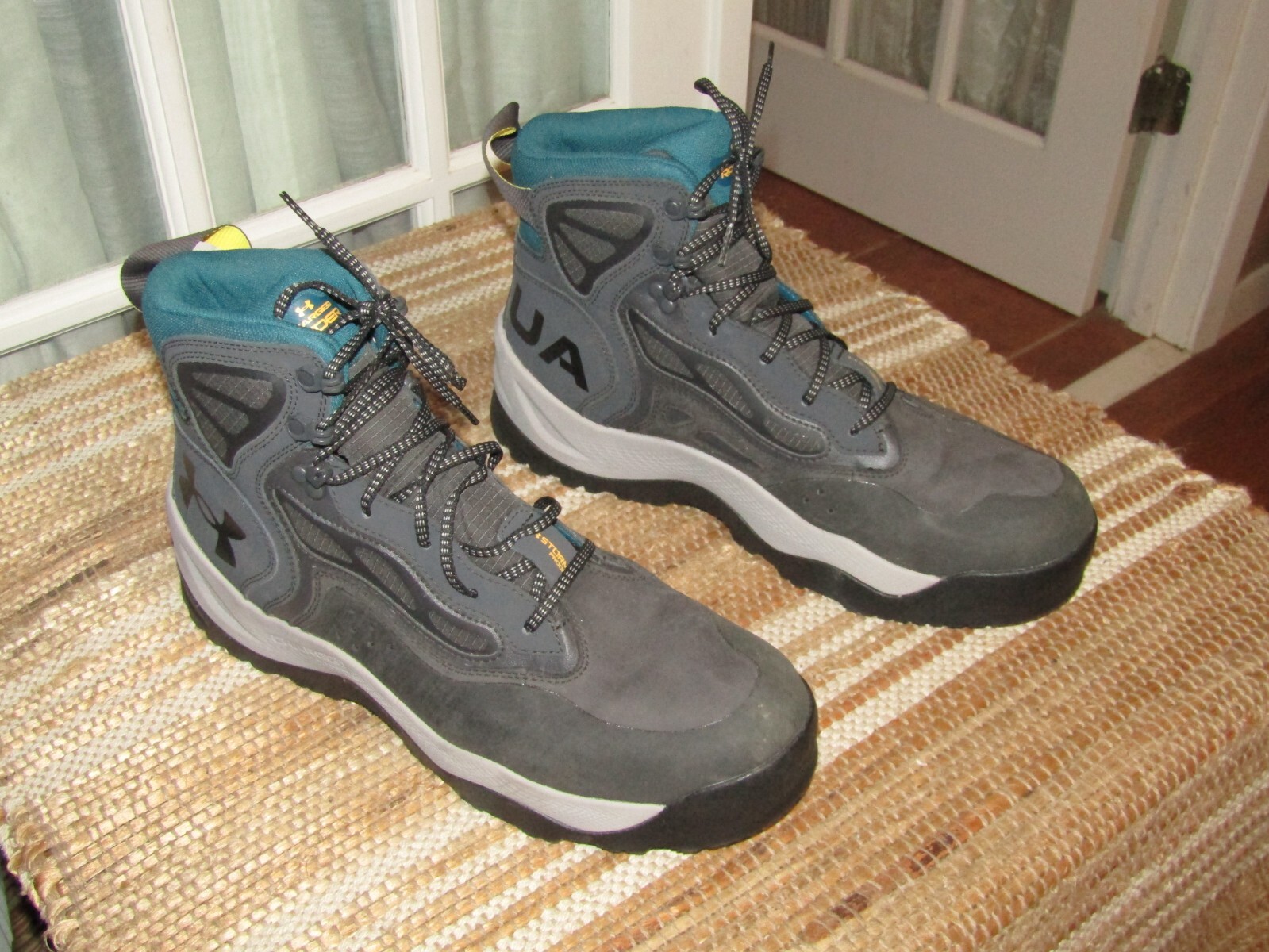 Under Armour Charged Raider Mid Waterproof Hiking Boots 3024265-101 Men Size 13