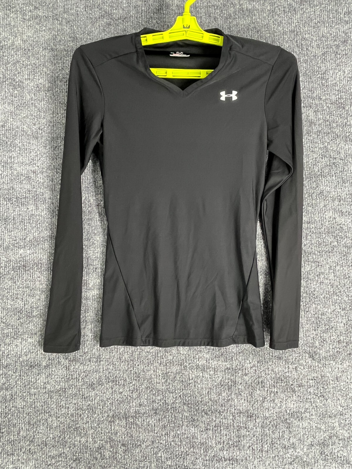 Under Armour Compression Shirt Men Medium Black HeatGear Gym Training Adult M