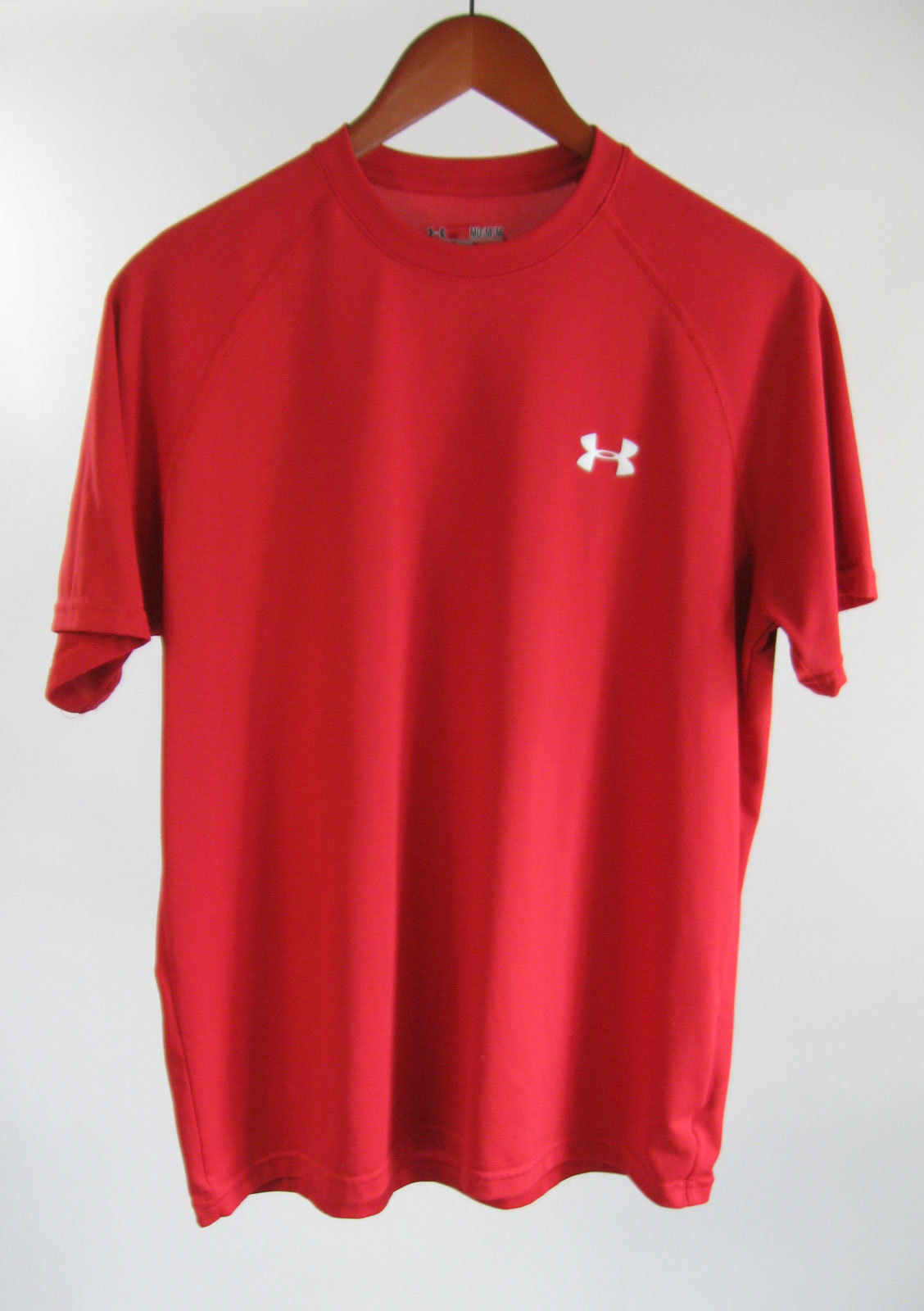 Under Armour Heat Gear Loose Red Compression Athletic Shirt Size M Medium