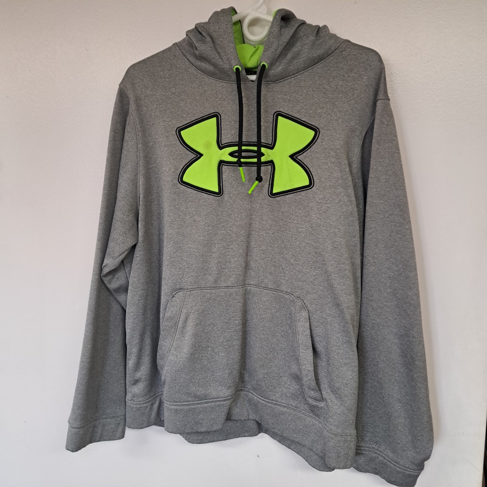 Under Armour Hoodie Sz L Gray & Green Pullover & Hooded  Looks New!