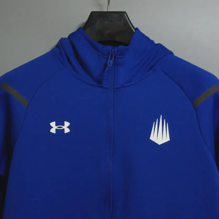 Under Armour 24FW Unstoppable Hoodie Full Zip Size 95