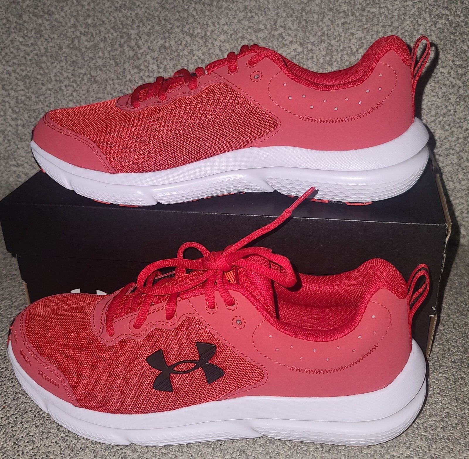 Under Armour 3026175-600 Men’s Size 9 Training UA Charged Assert 10 Red Shoes