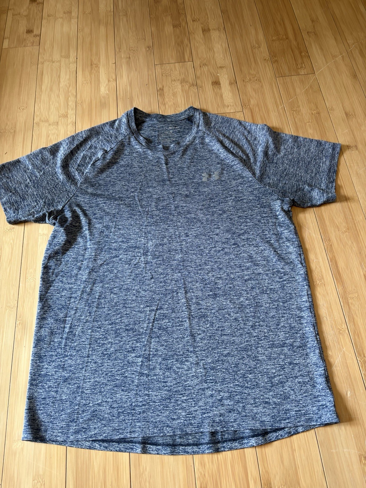 Men’s Small Dry Tech Under Armour Tshirt