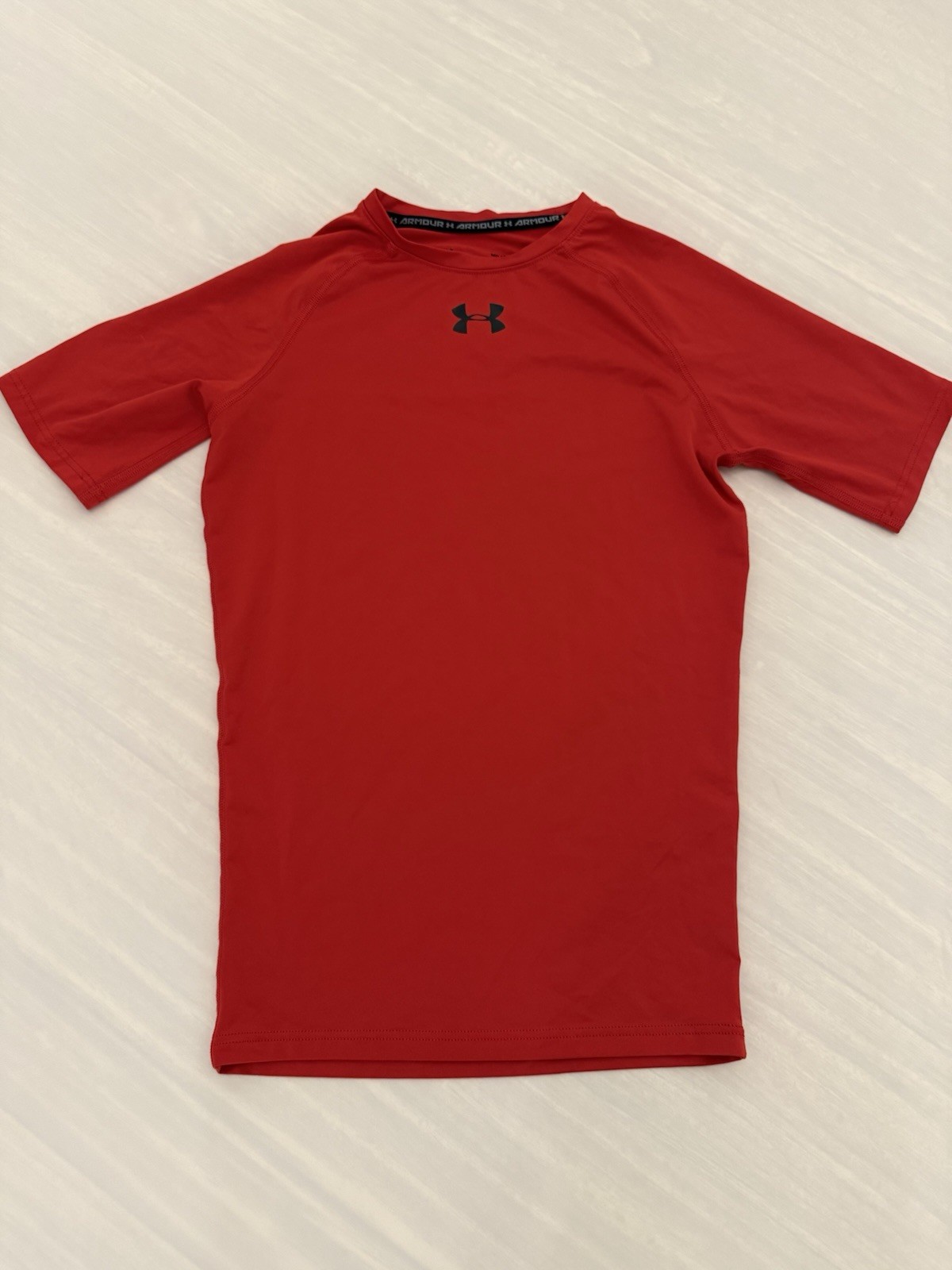 Under Armour Mens  Compression Heat Gear Red Short Sleeved Shirt- MEDIUM