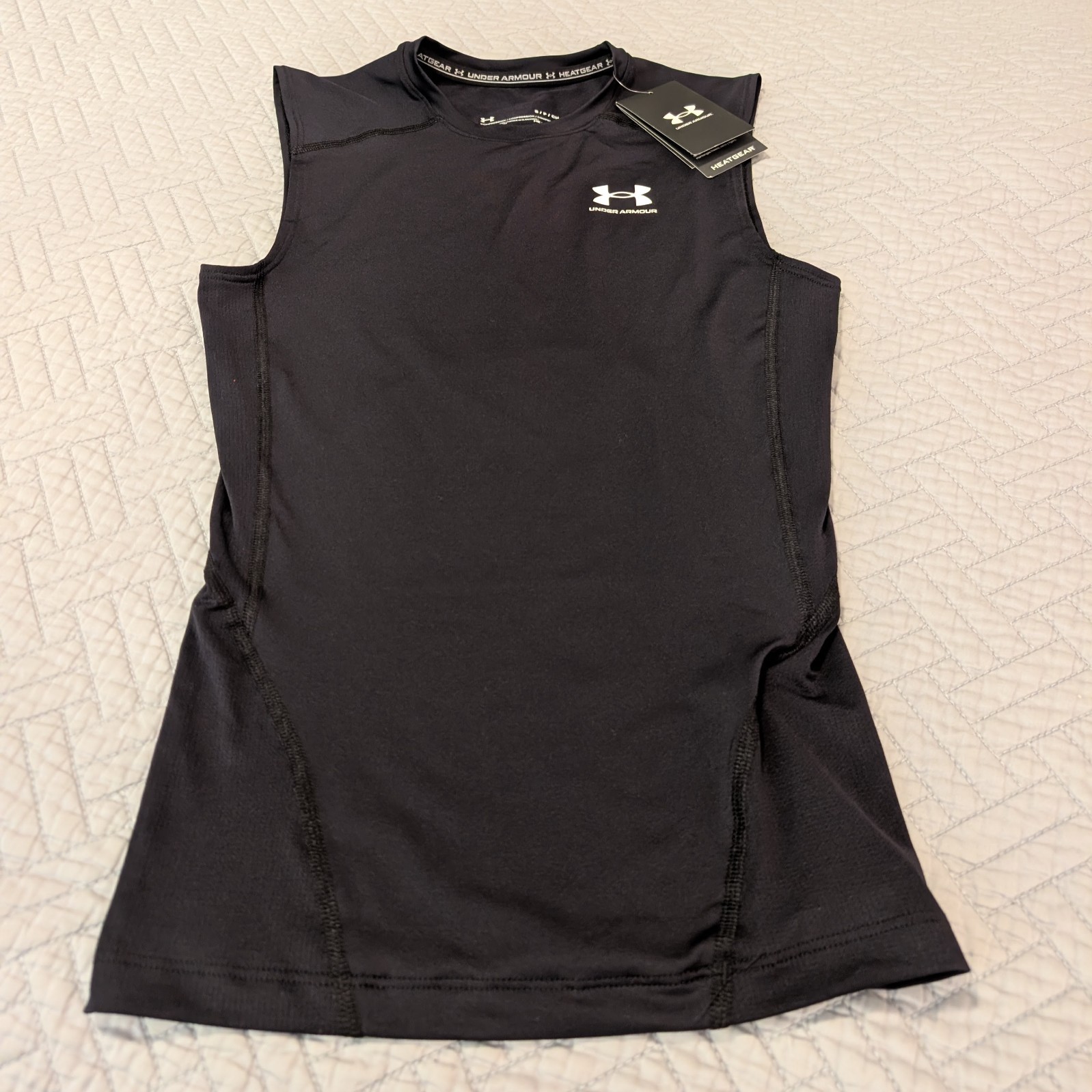NWT Under Armour Heat Gear Compression Shirt Sleeveless Black Size S (0286)