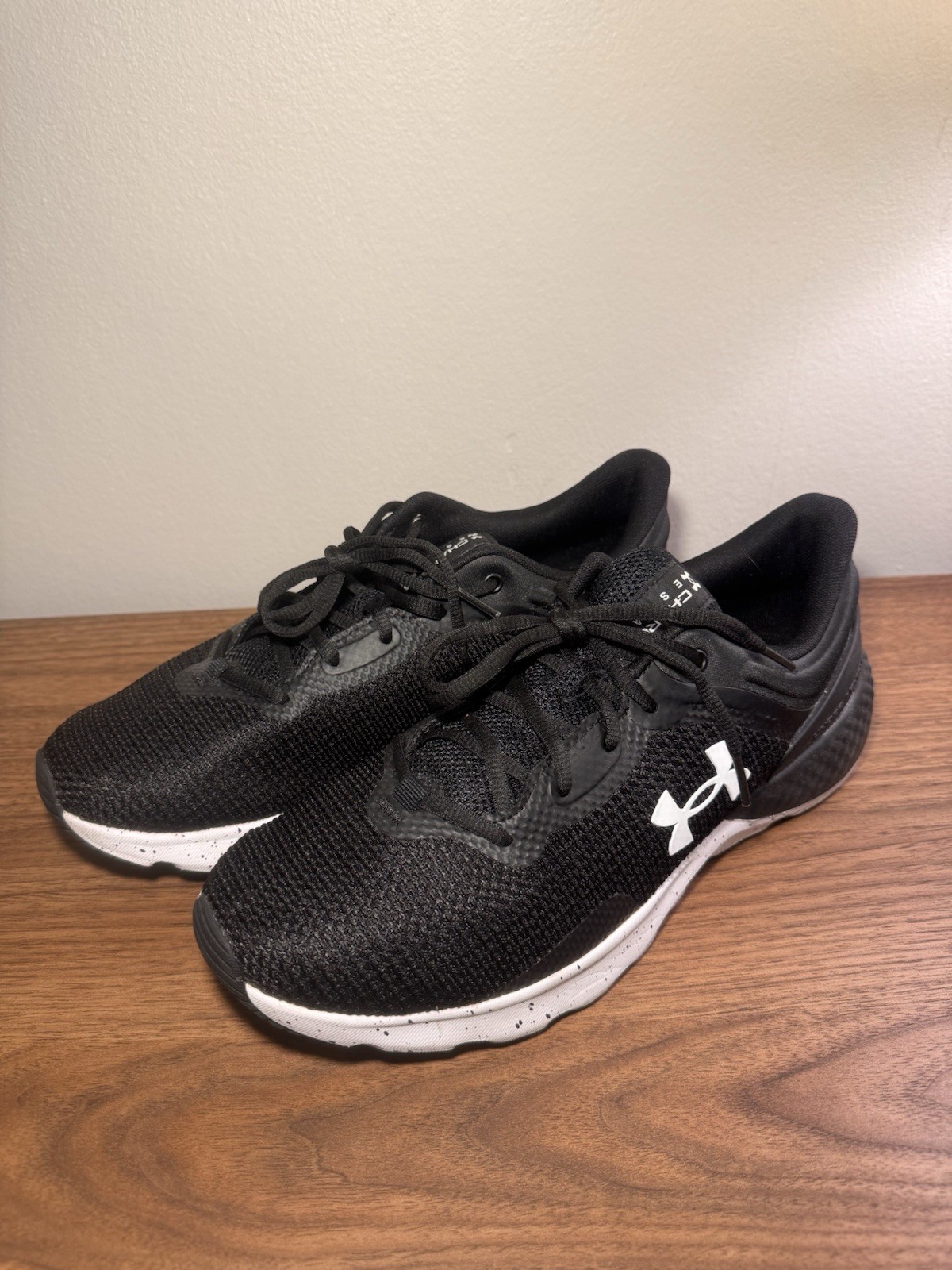 Under Armour Charged Legacy Men’s Running Shoes Black/White Breathable Cushioned
