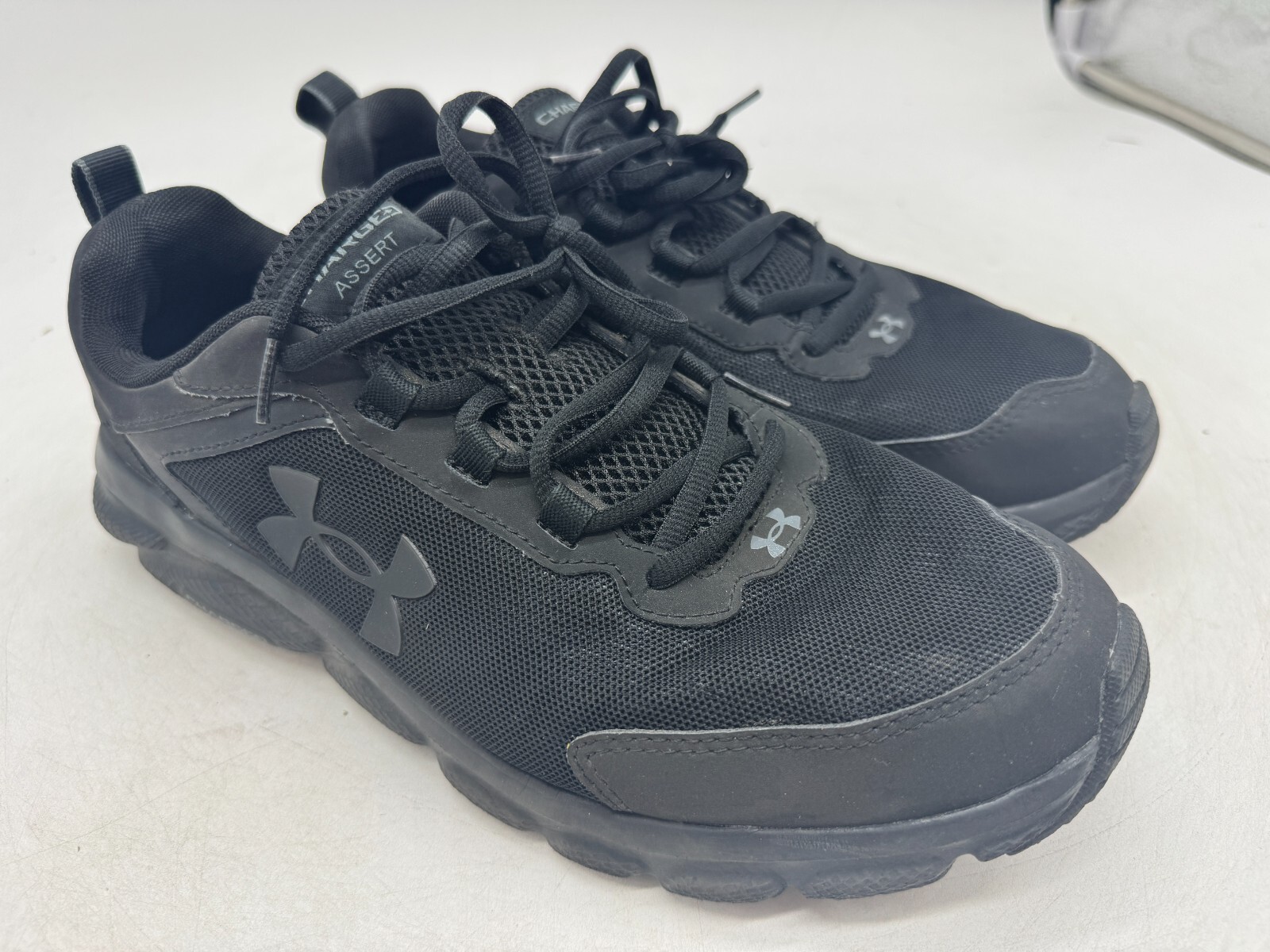 Under Armour Charged Assert 9 Athletic Shoes Men’s Black Low Top Sneakers – 11