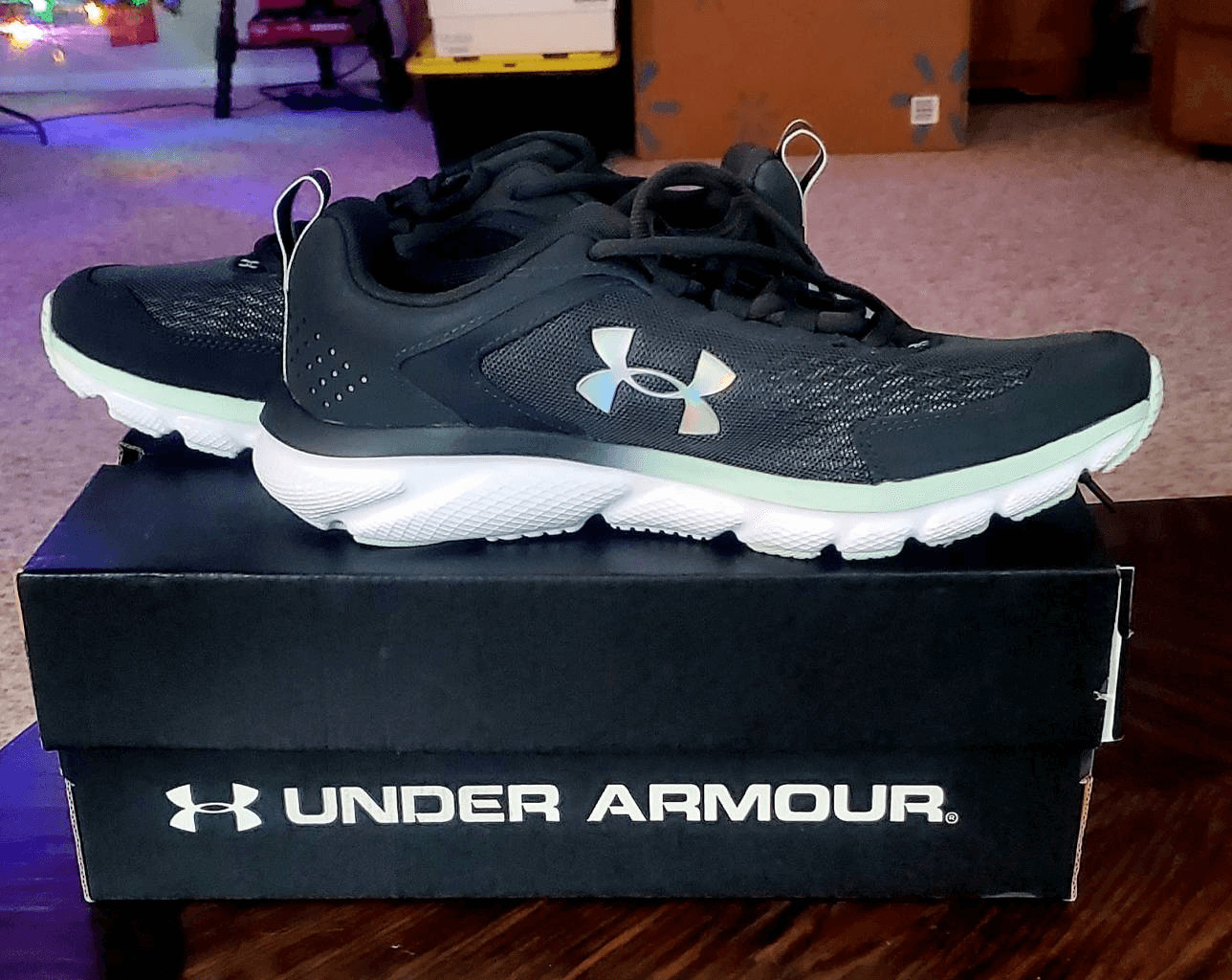 NEW IN BOX UNISEX UNDER ARMOUR CHARGED ASSERT ATHLETIC SHOES