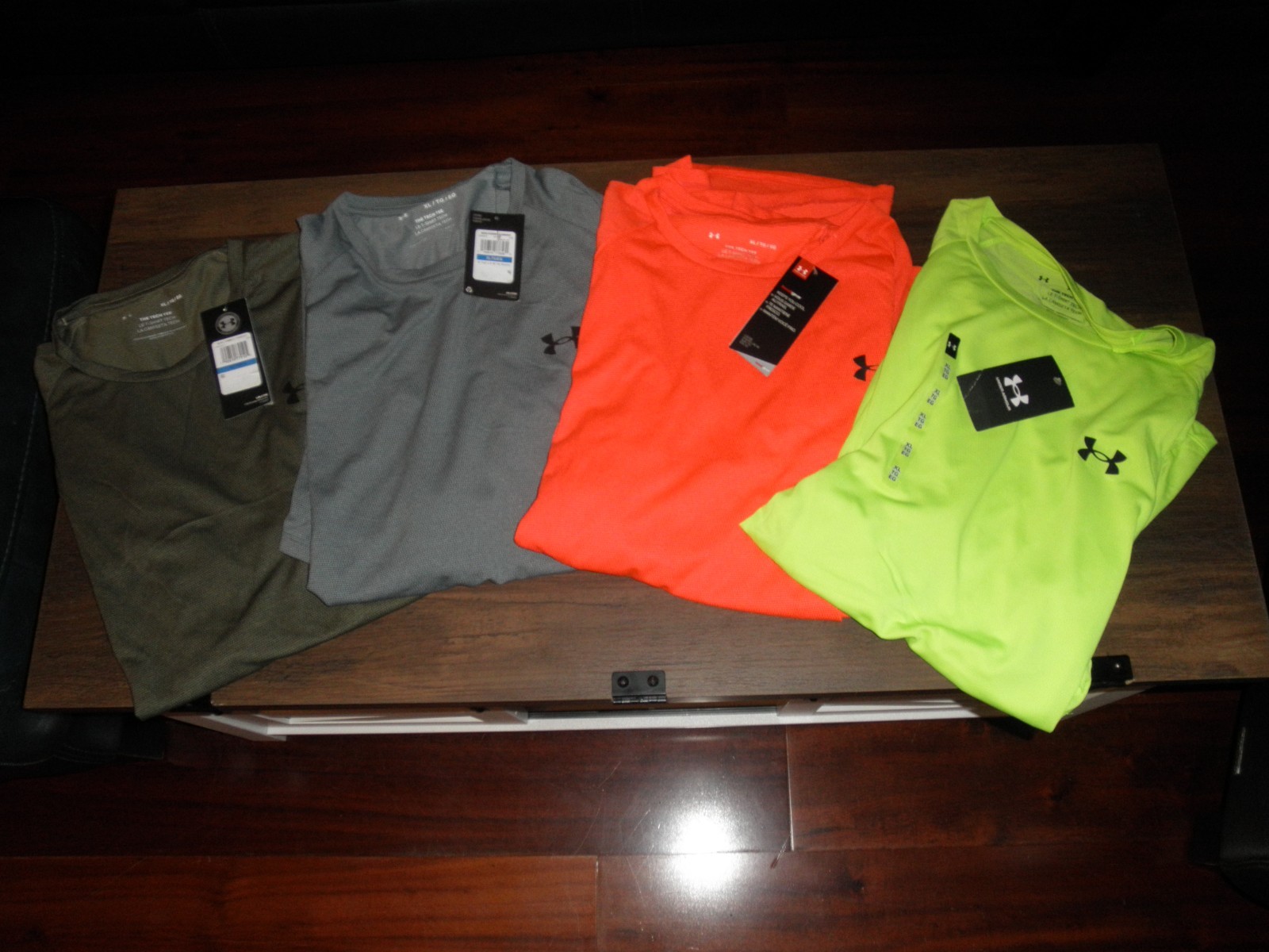 4 – Under Armour THE TECH TEE, Men’s Size XL, NWT’S
