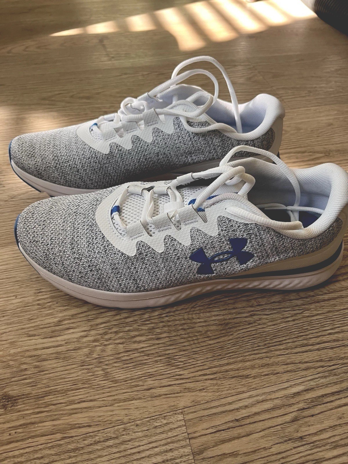 UNDER ARMOUR CHARGED IMPULSE 3 shoes men, NEW, SIZE 9.5 WHITE/HORIZON BLUE/NAVY