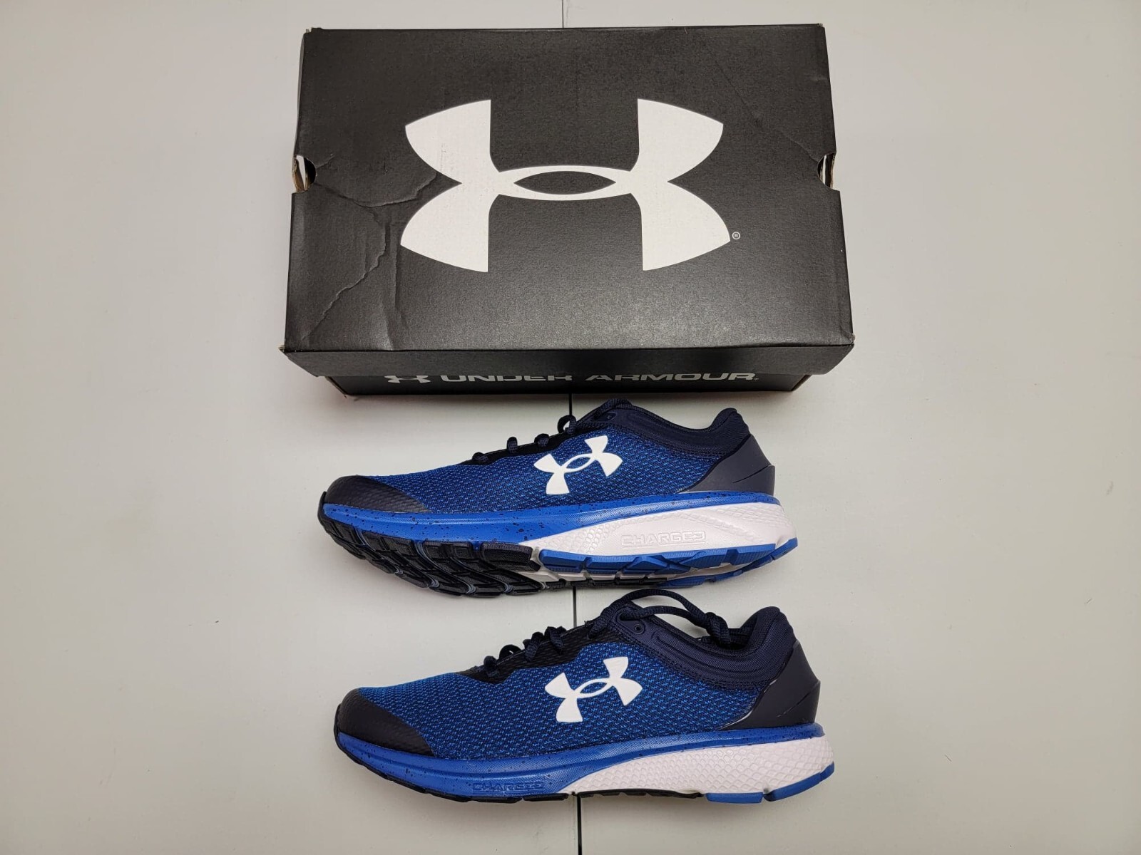 Under Armour Men’s Charged Escape 3 Big Logo Running Shoe (401) NIB! 2022