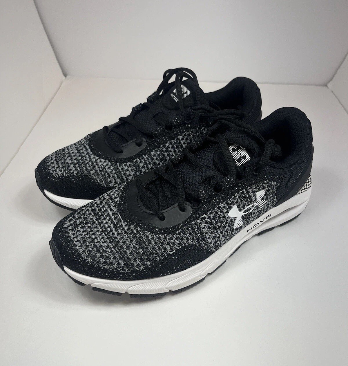 Under Armour Men’s Size 10 UA HOVR Intake 6 Running Shoes Black 3026134-001 New